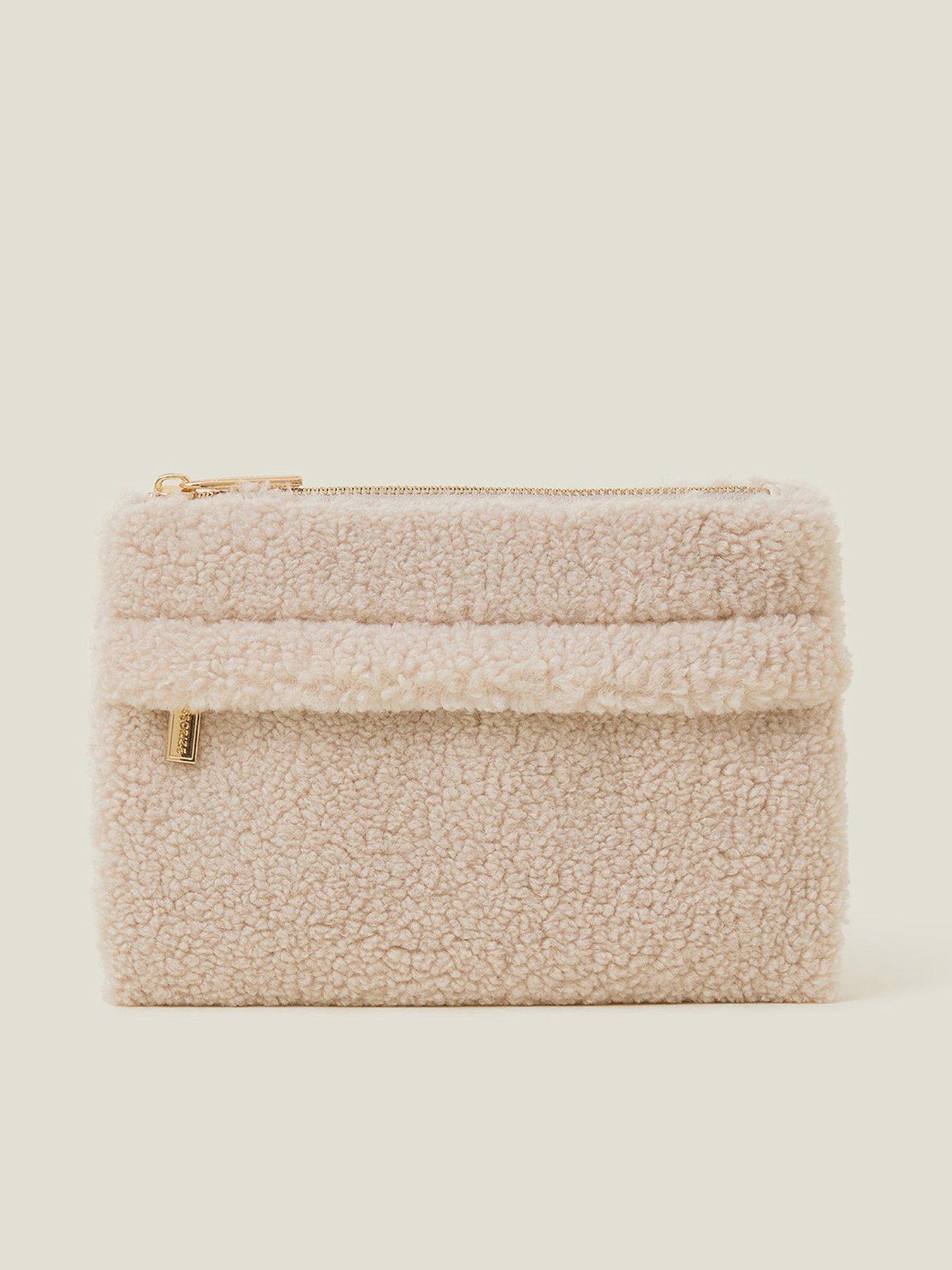 accessorize-shearling-pouch