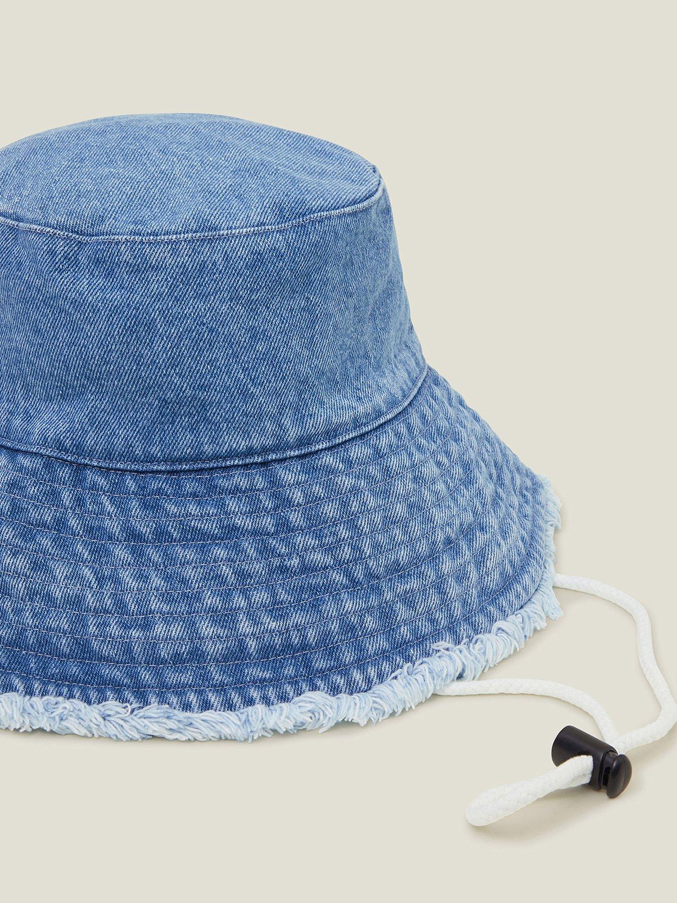 accessorize-denim-bucket-hatoutfit