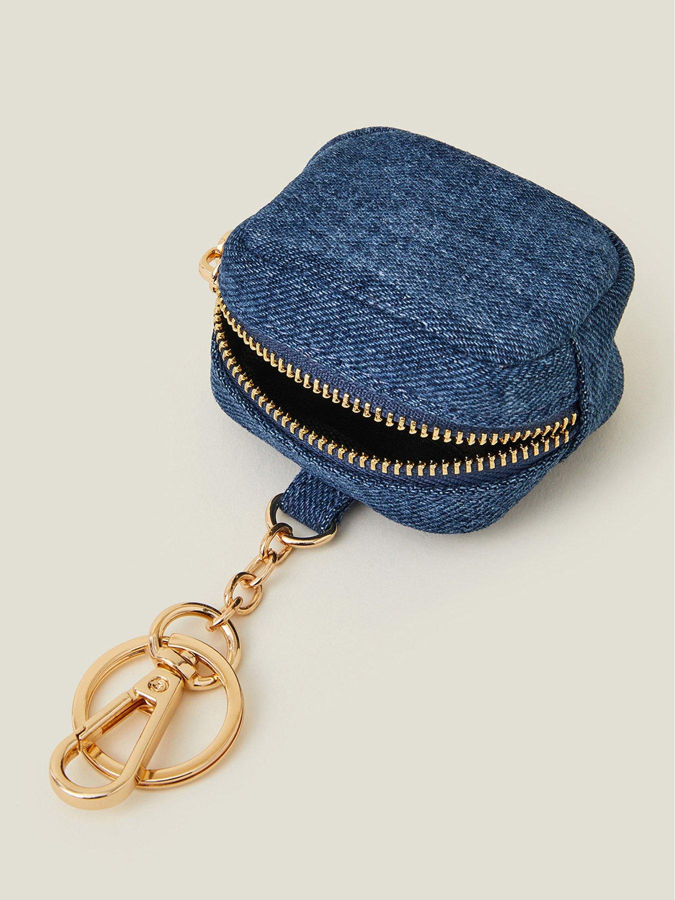 accessorize-denim-airpod-case-keyringoutfit