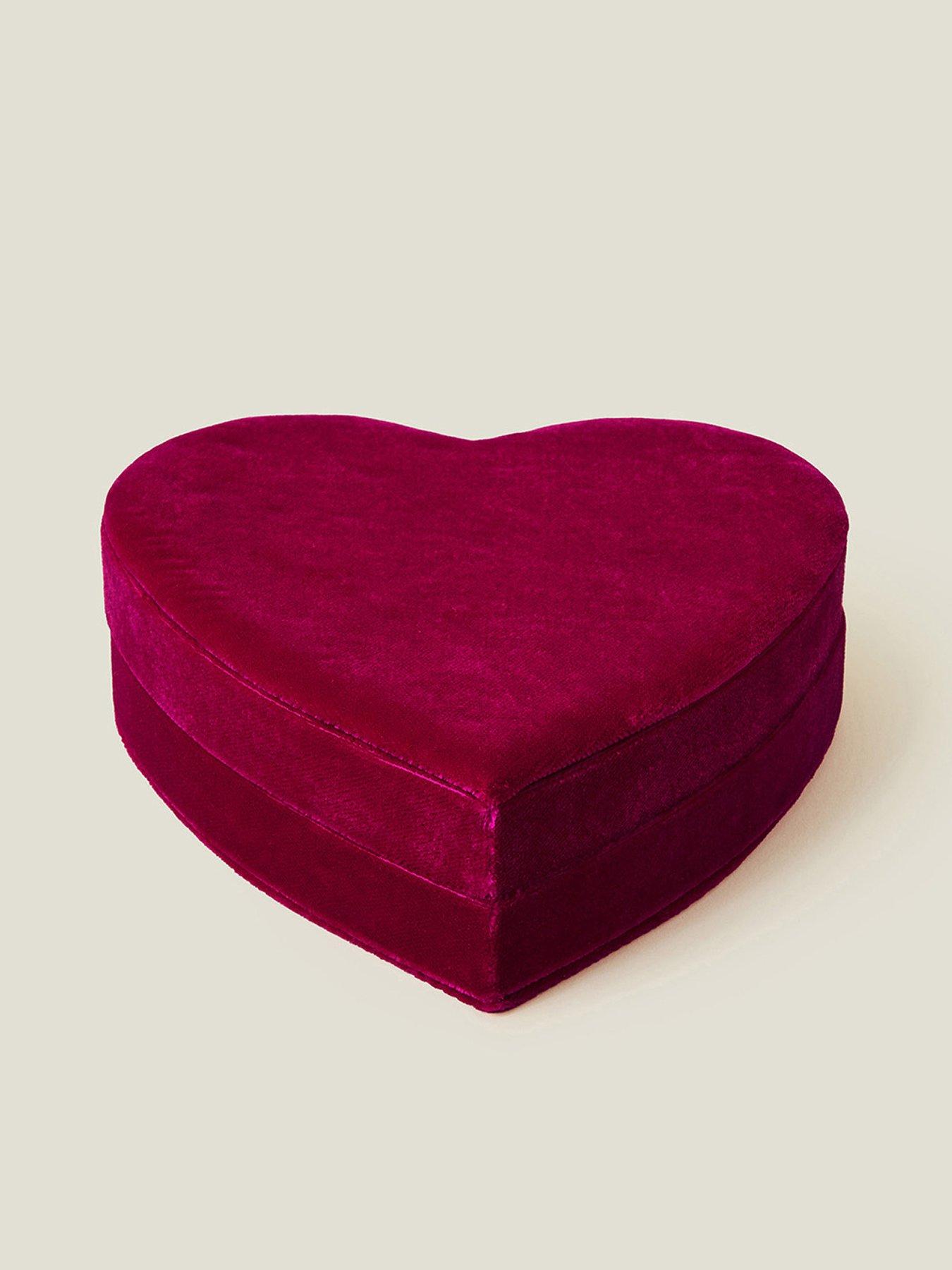 accessorize-velvet-heart-jewellery-box