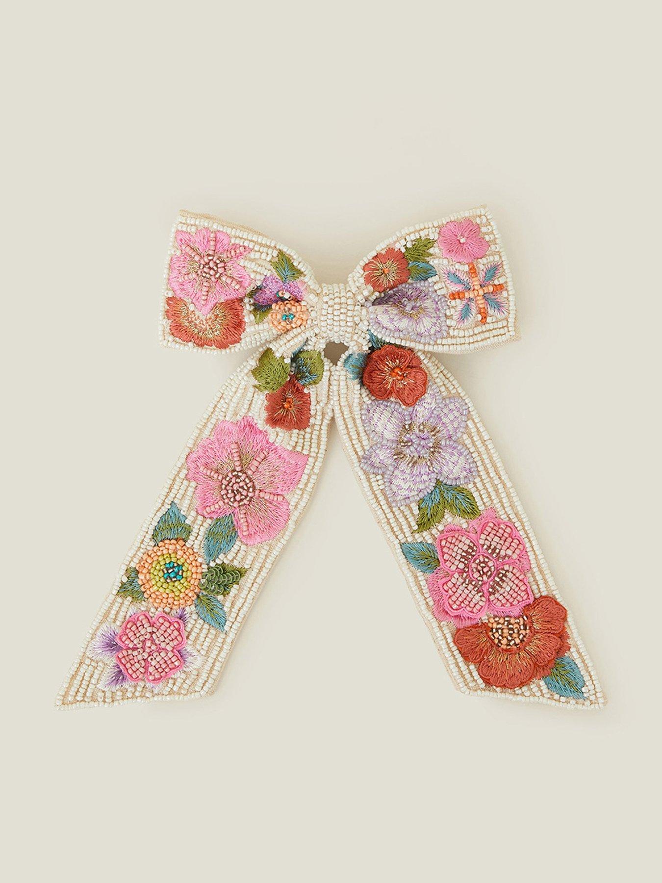 accessorize-3d-beaded-bow