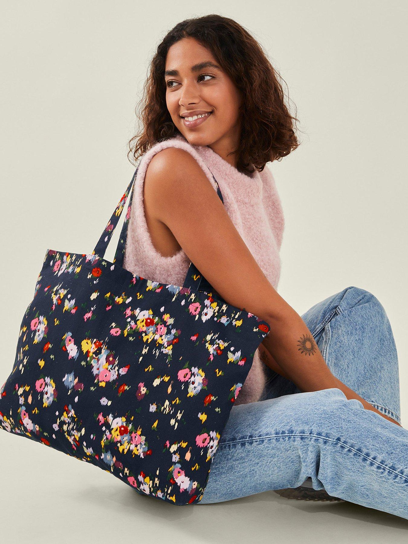 accessorize-floral-printed-shopperstillFront