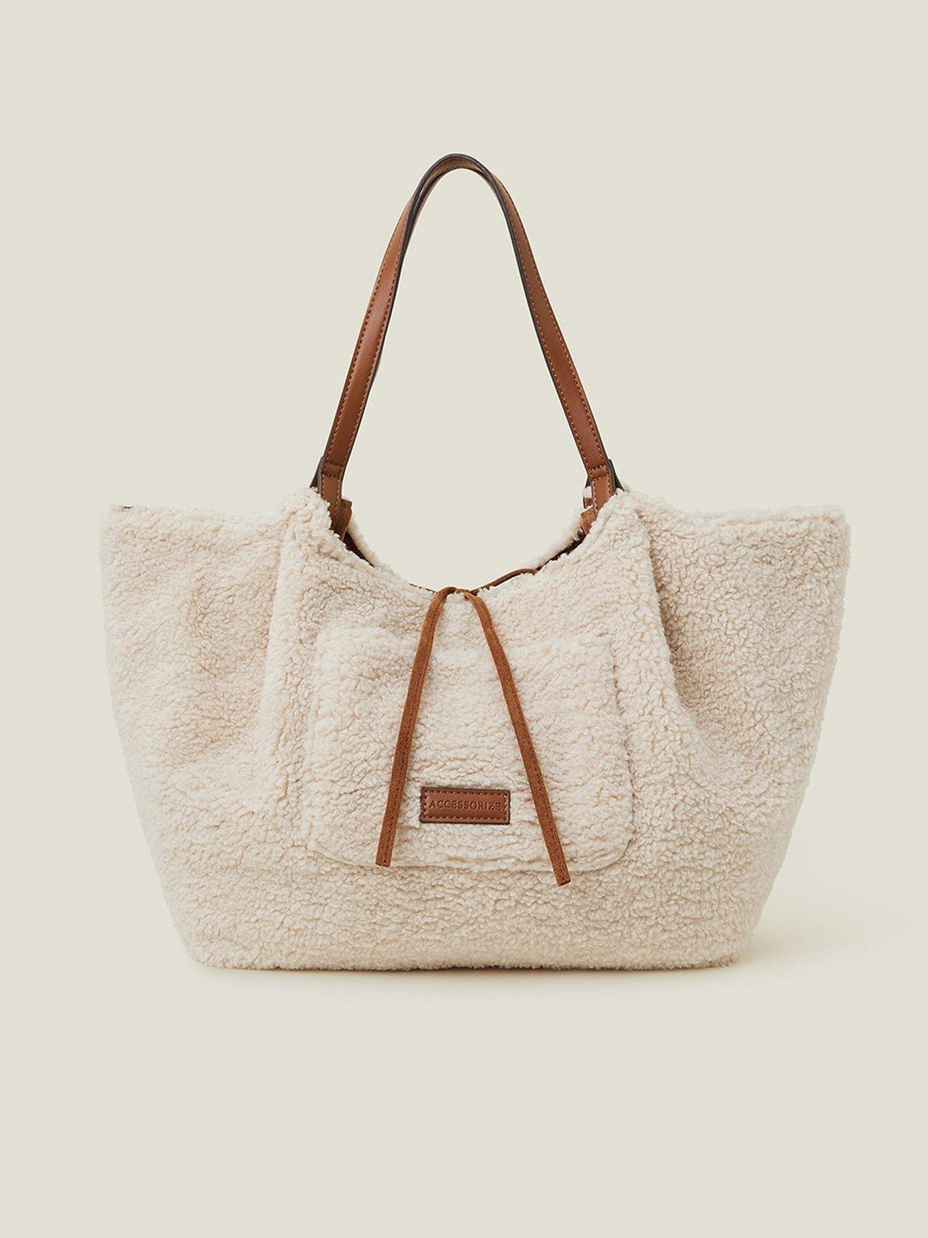 accessorize-shearling-reversible-shoulderfront