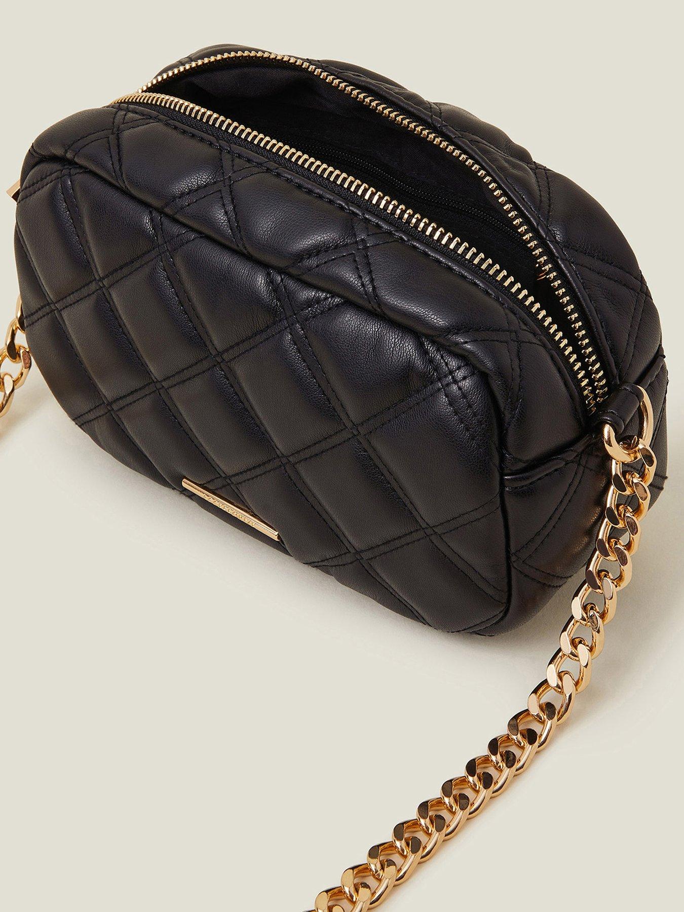 accessorize-quilted-chunky-chain-camera-bagdetail