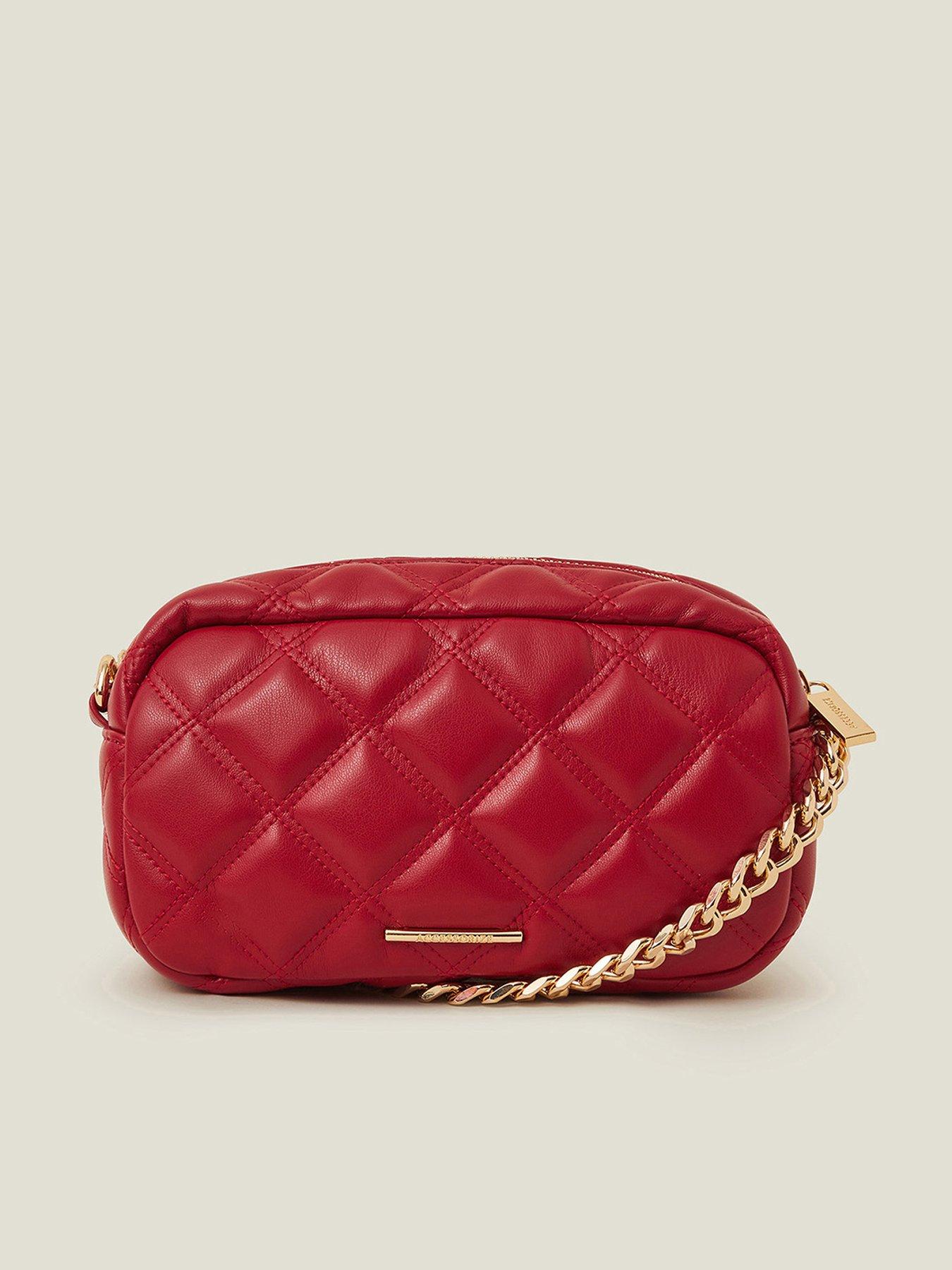 accessorize-quilted-chunky-chain-camera-bag