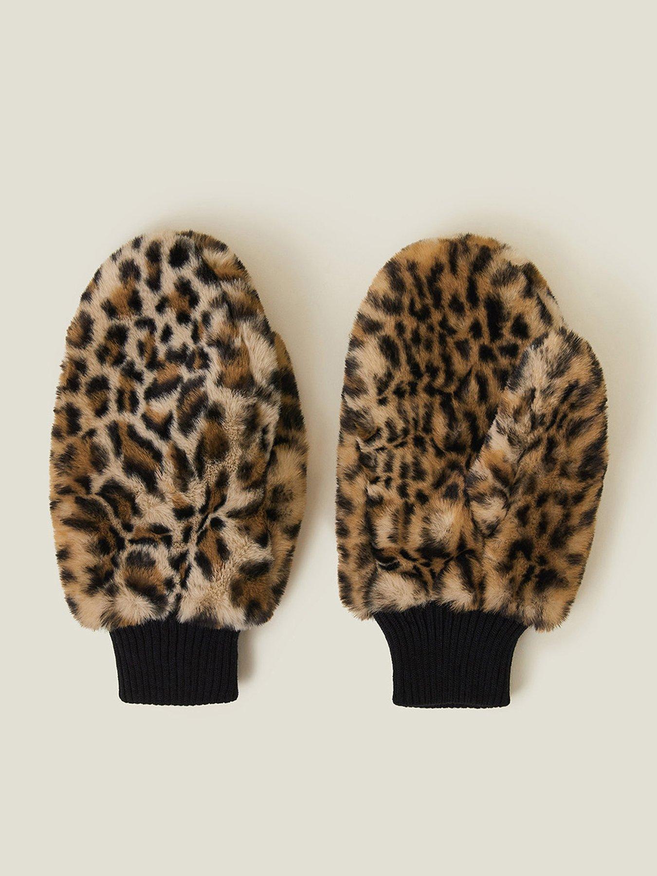 Image 1 of 2 of Accessorize Luxe Faux Fur Mitten