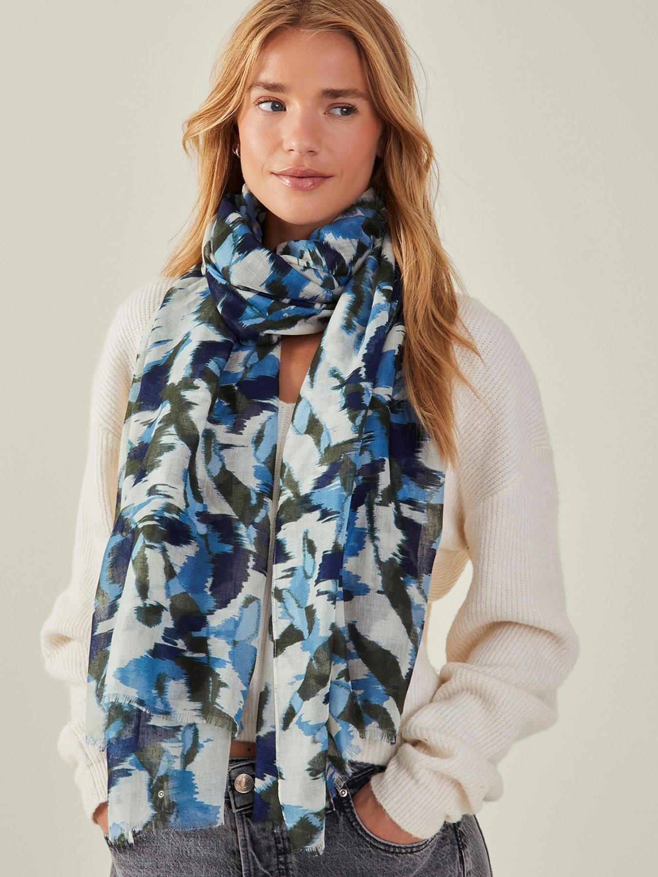 accessorize-blurred-meadow-print-scarfstillFront