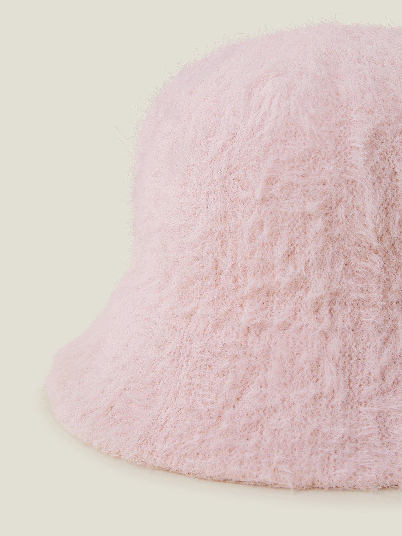 accessorize-fluffy-bucket-hatback