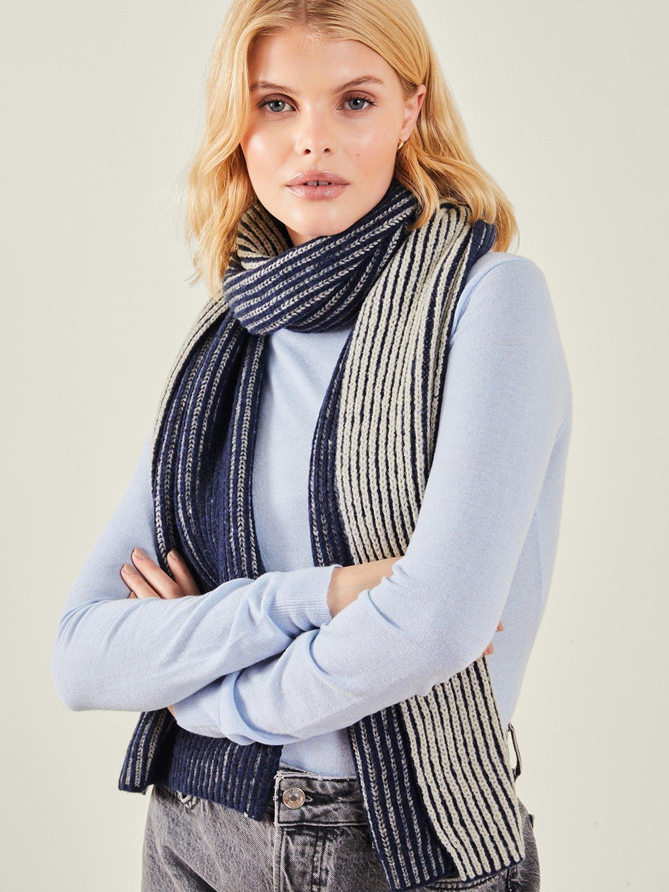 accessorize-paris-knit-scarfstillFront