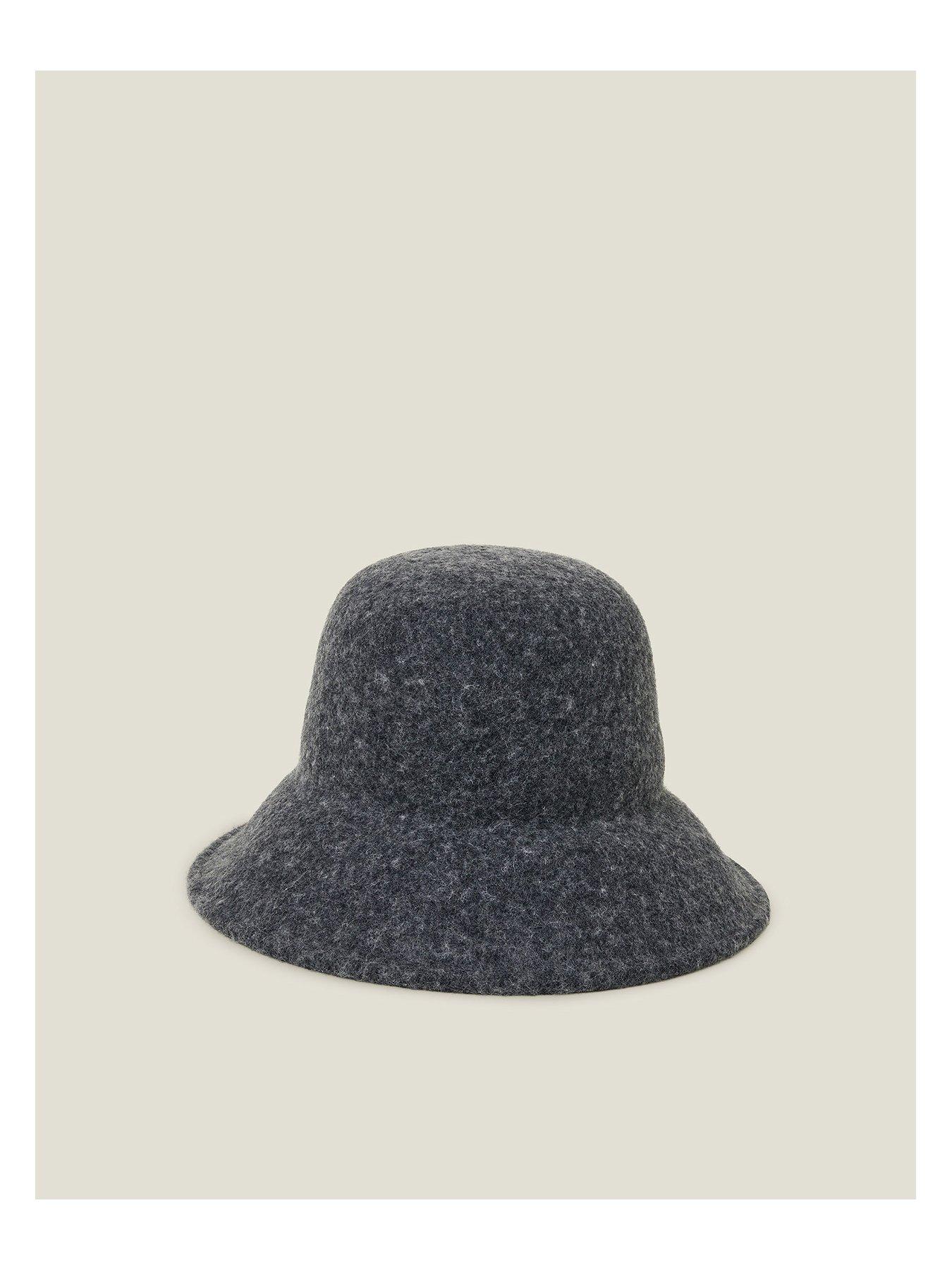 accessorize-wool-bucketsback