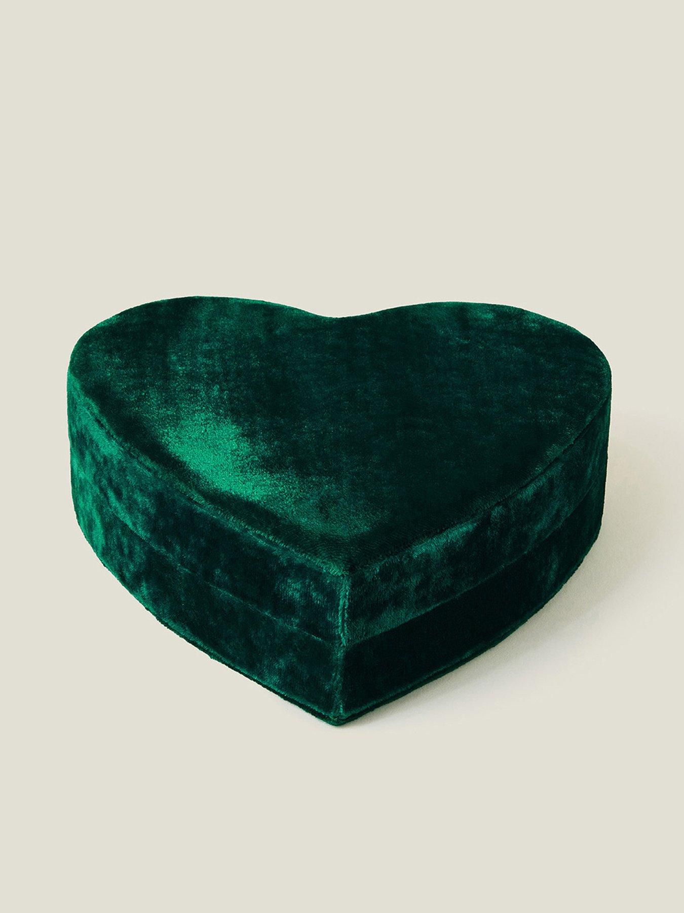 accessorize-velvet-heart-jewellery-box