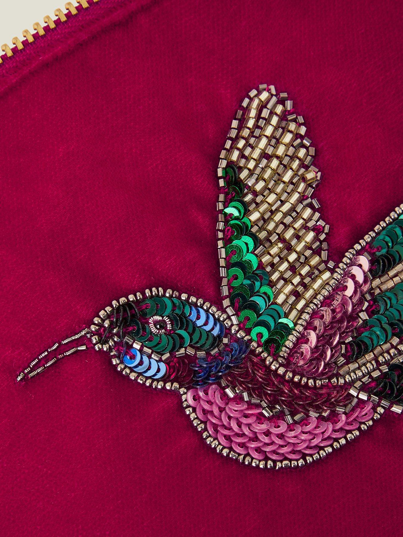 accessorize-hummingbird-pouchdetail