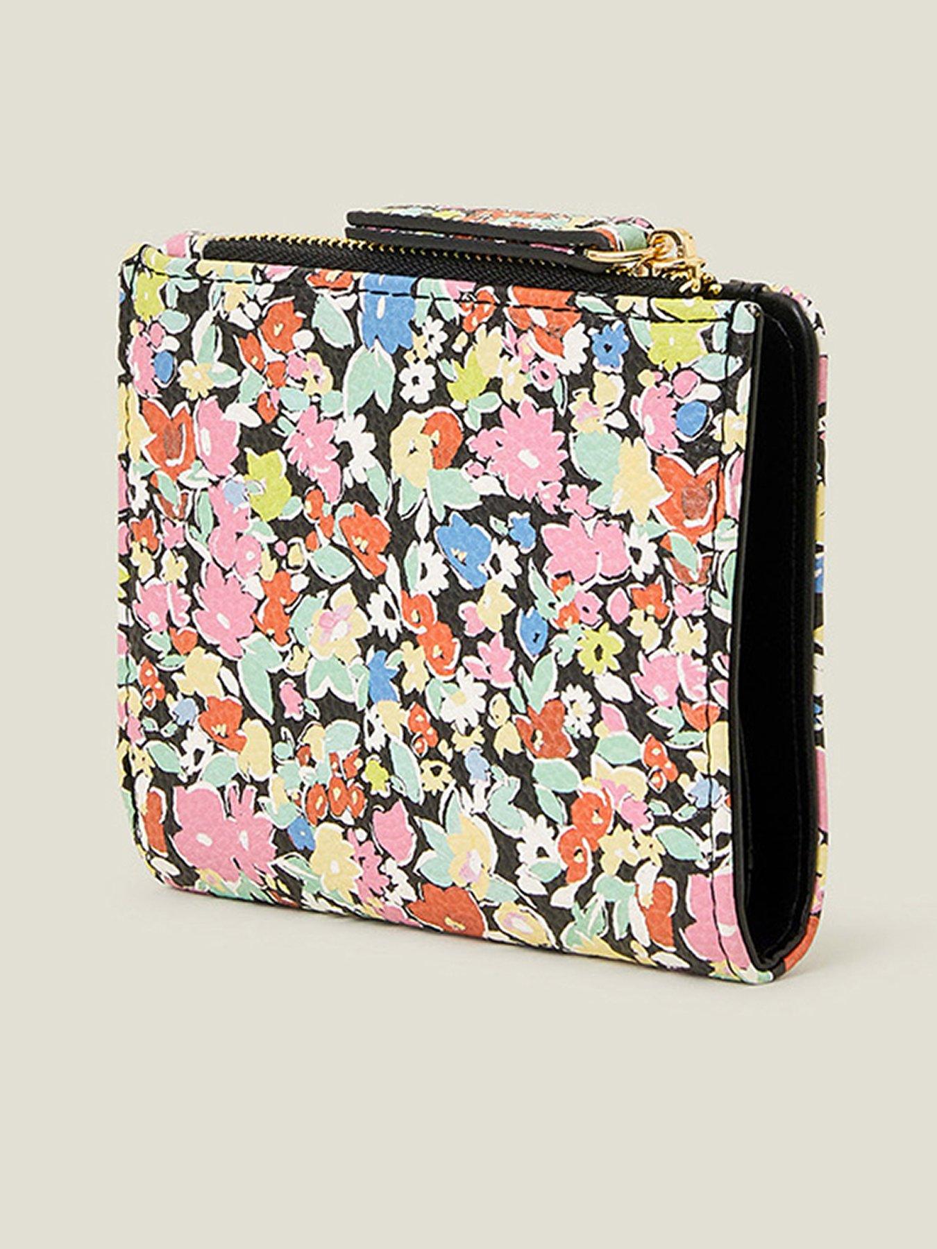 accessorize-winter-floral-purseback