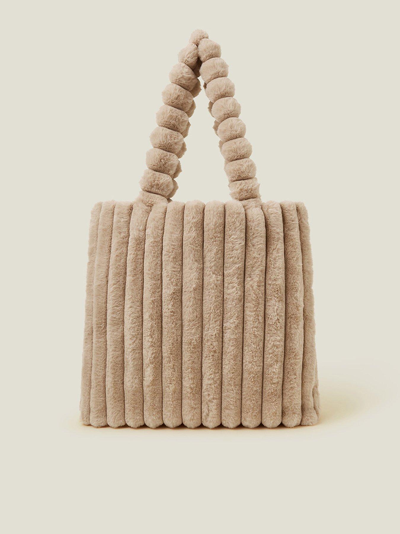 accessorize-faux-fur-shopper