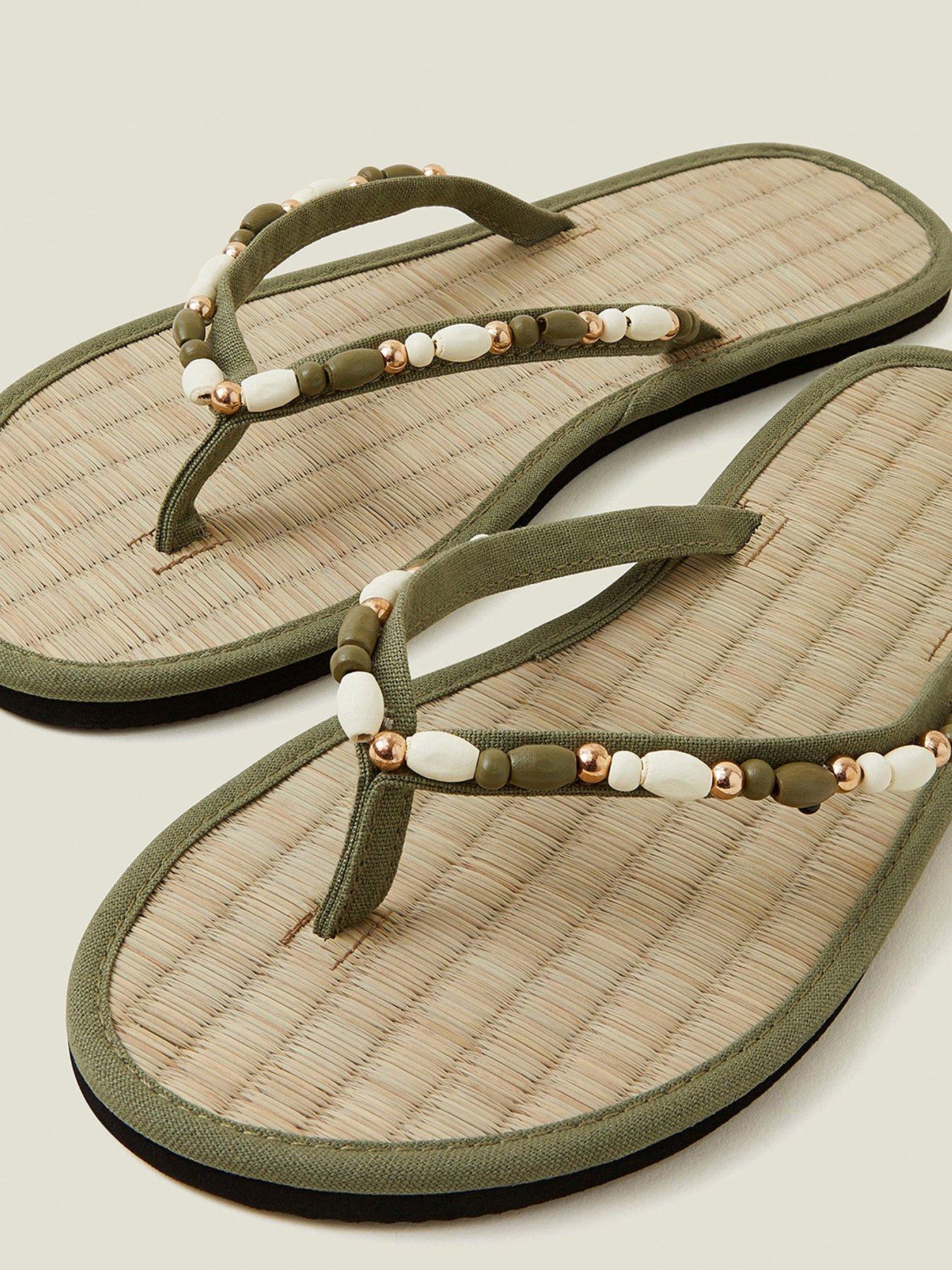 accessorize-beaded-seagrass-flip-flopsoutfit