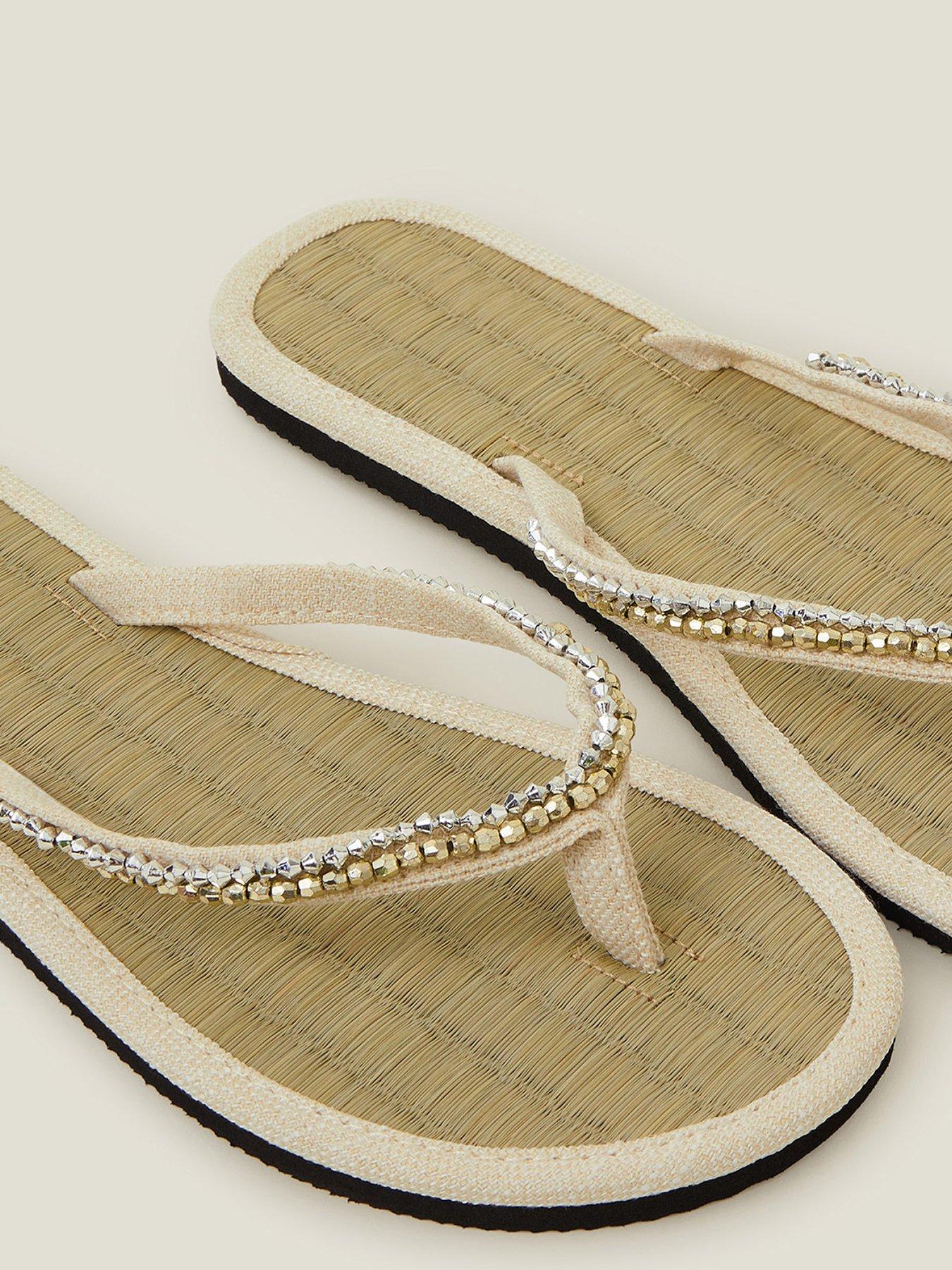 accessorize-beaded-seagrass-flip-flopsoutfit