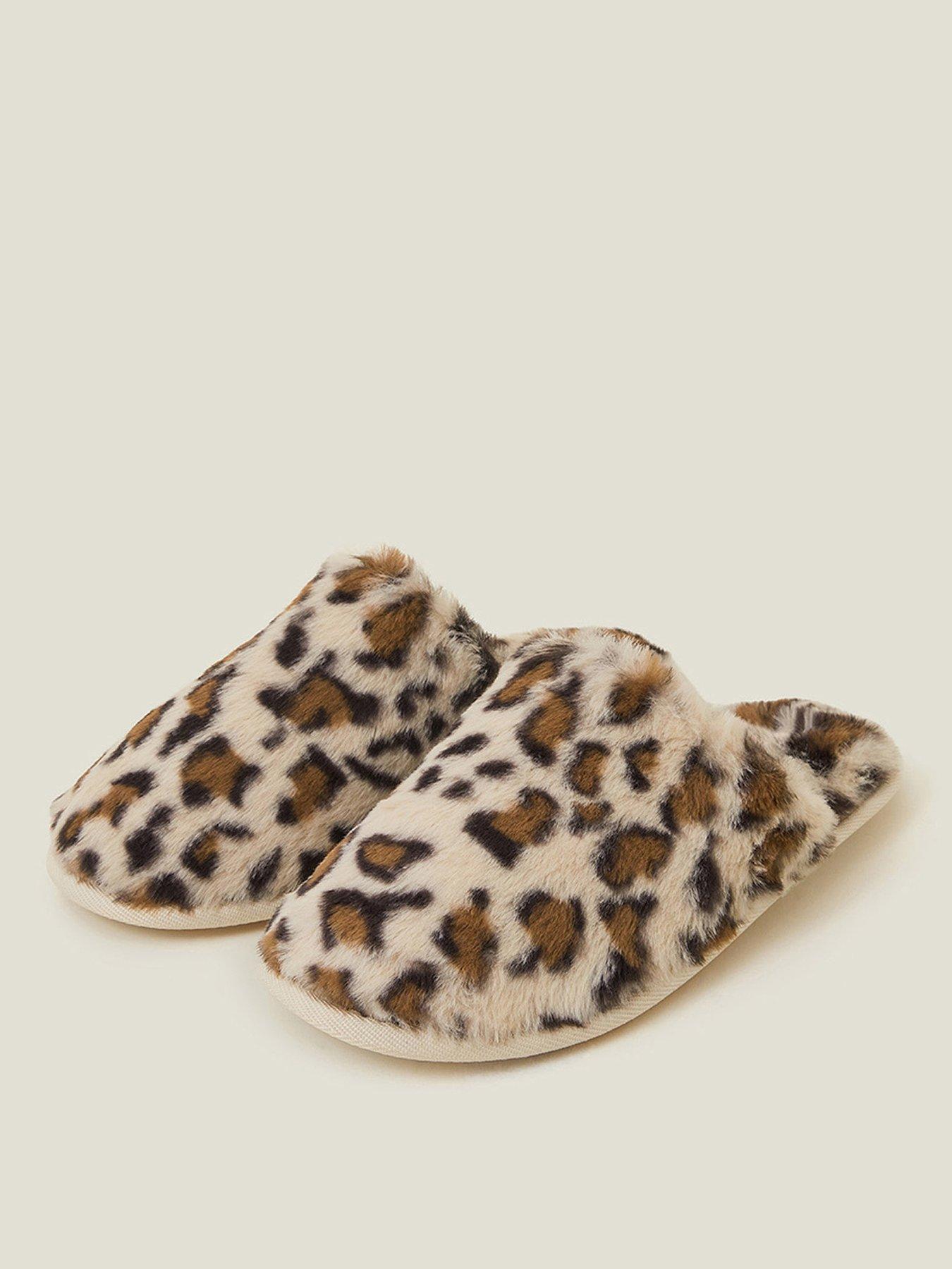 accessorize-faux-fur-mule-leopardstillFront