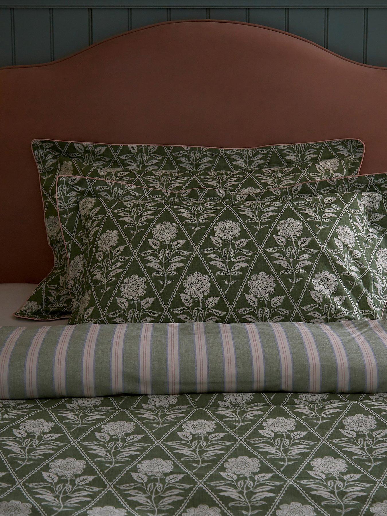 joules-juliette-stamp-green-duvet-set--doubledetail