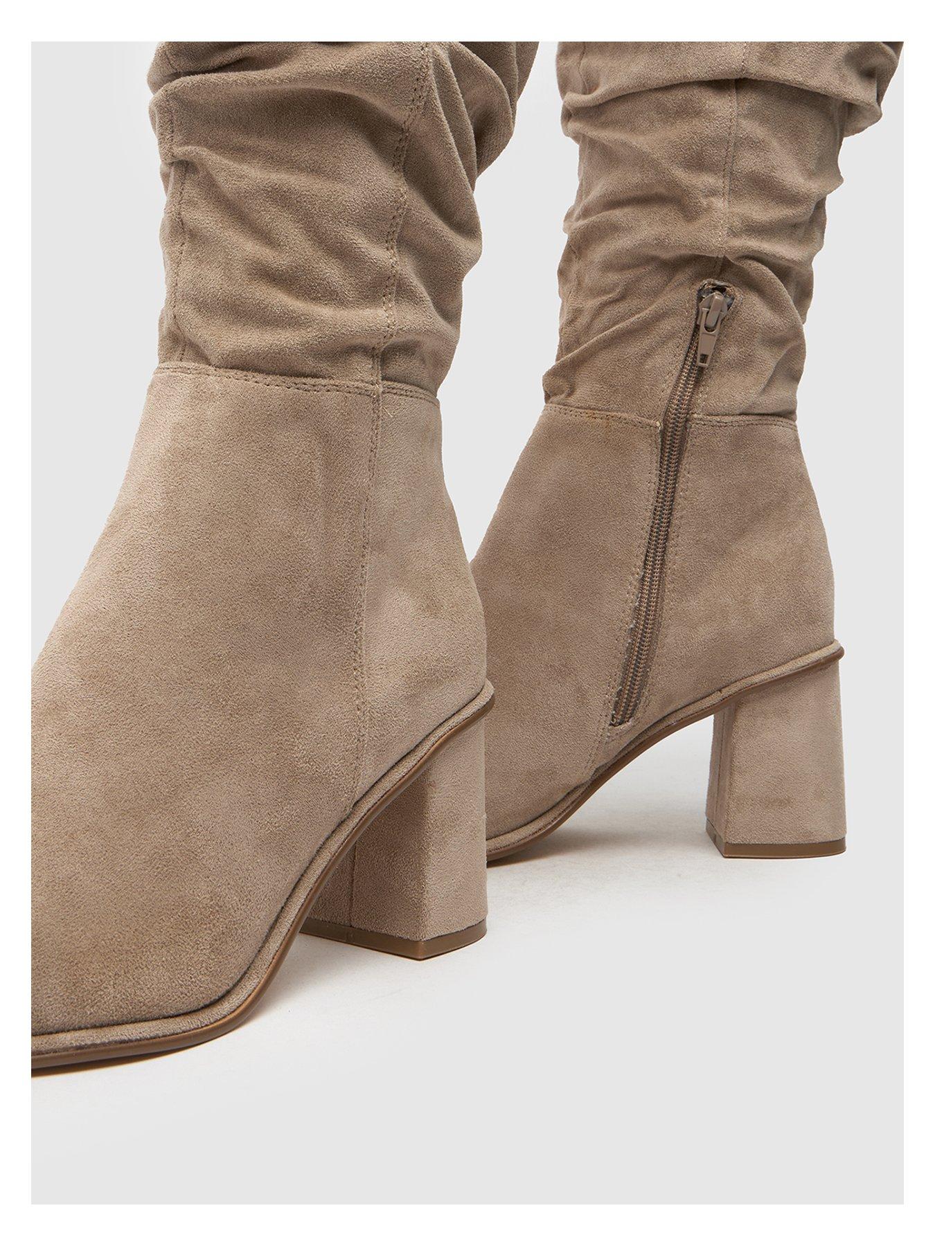 schuh-daria-slouch-boot-taupe-greyoutfit