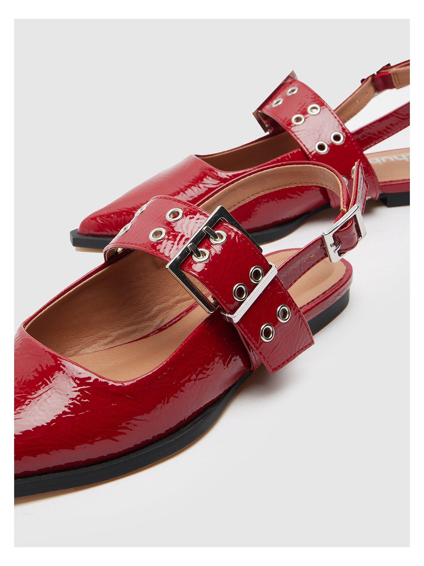 schuh-lorella-point-hardware-flat-shoe-redoutfit