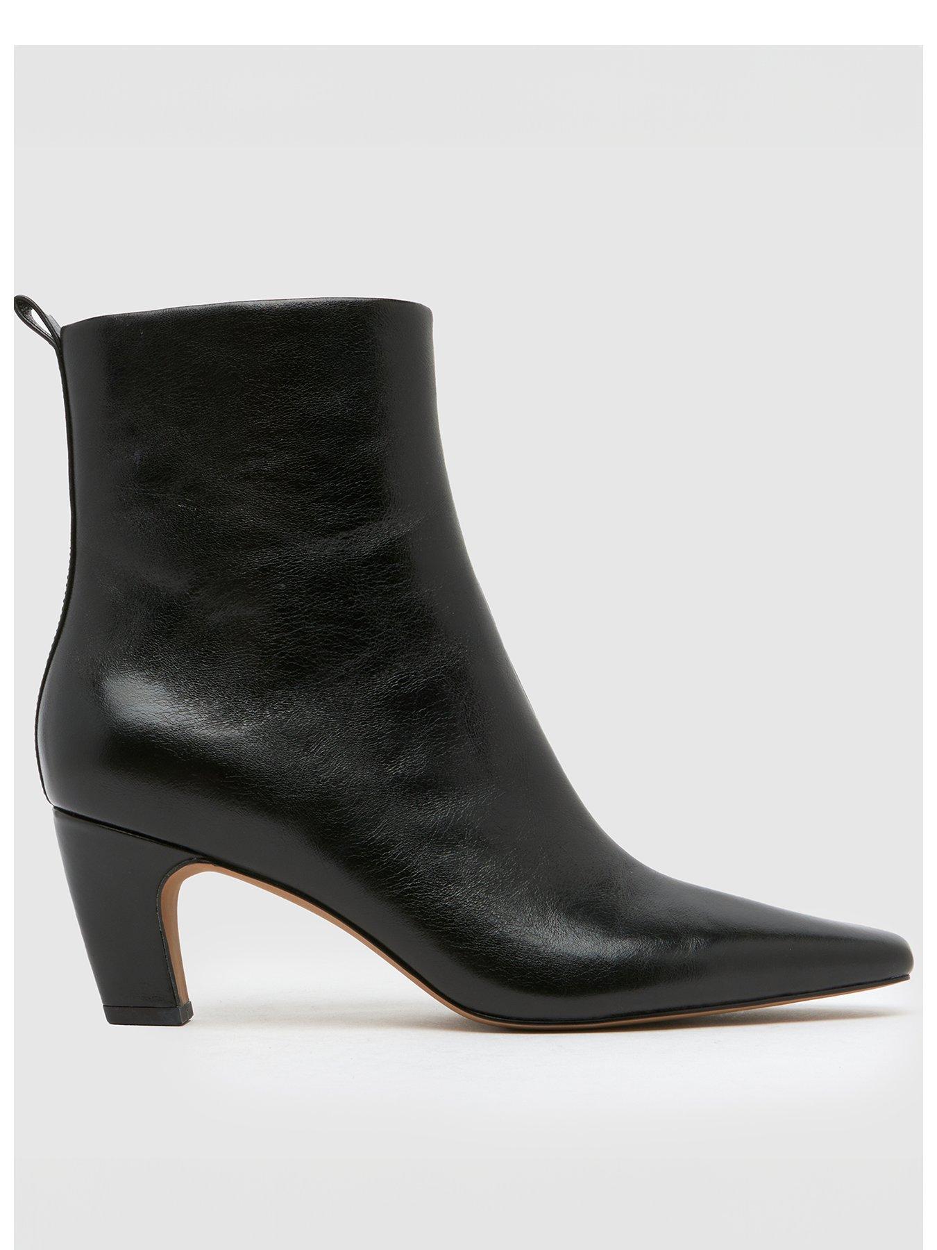 schuh-blakely-leather-chisel-toe-boot-blackfront