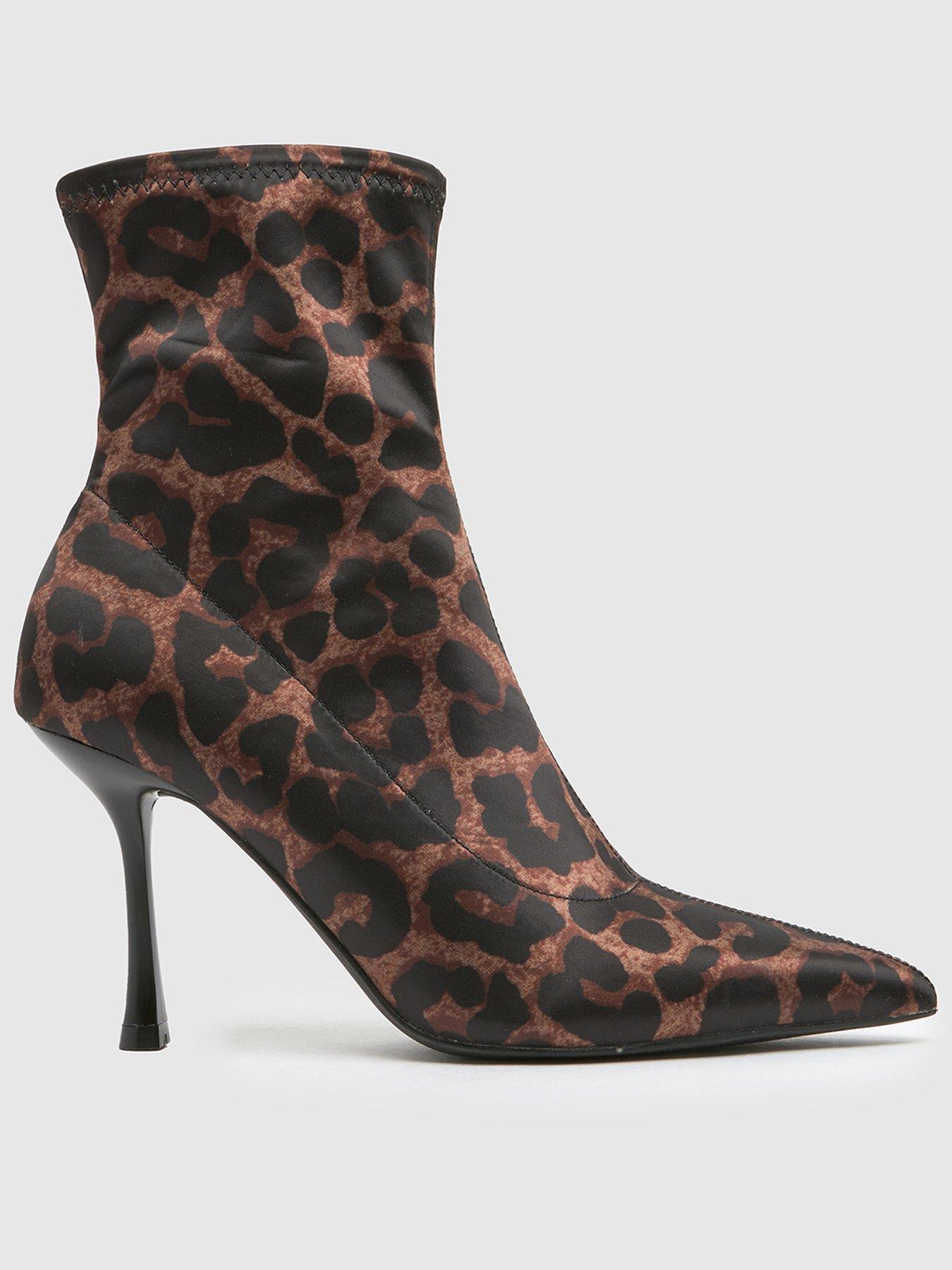 schuh-babette-stretch-point-boot-print