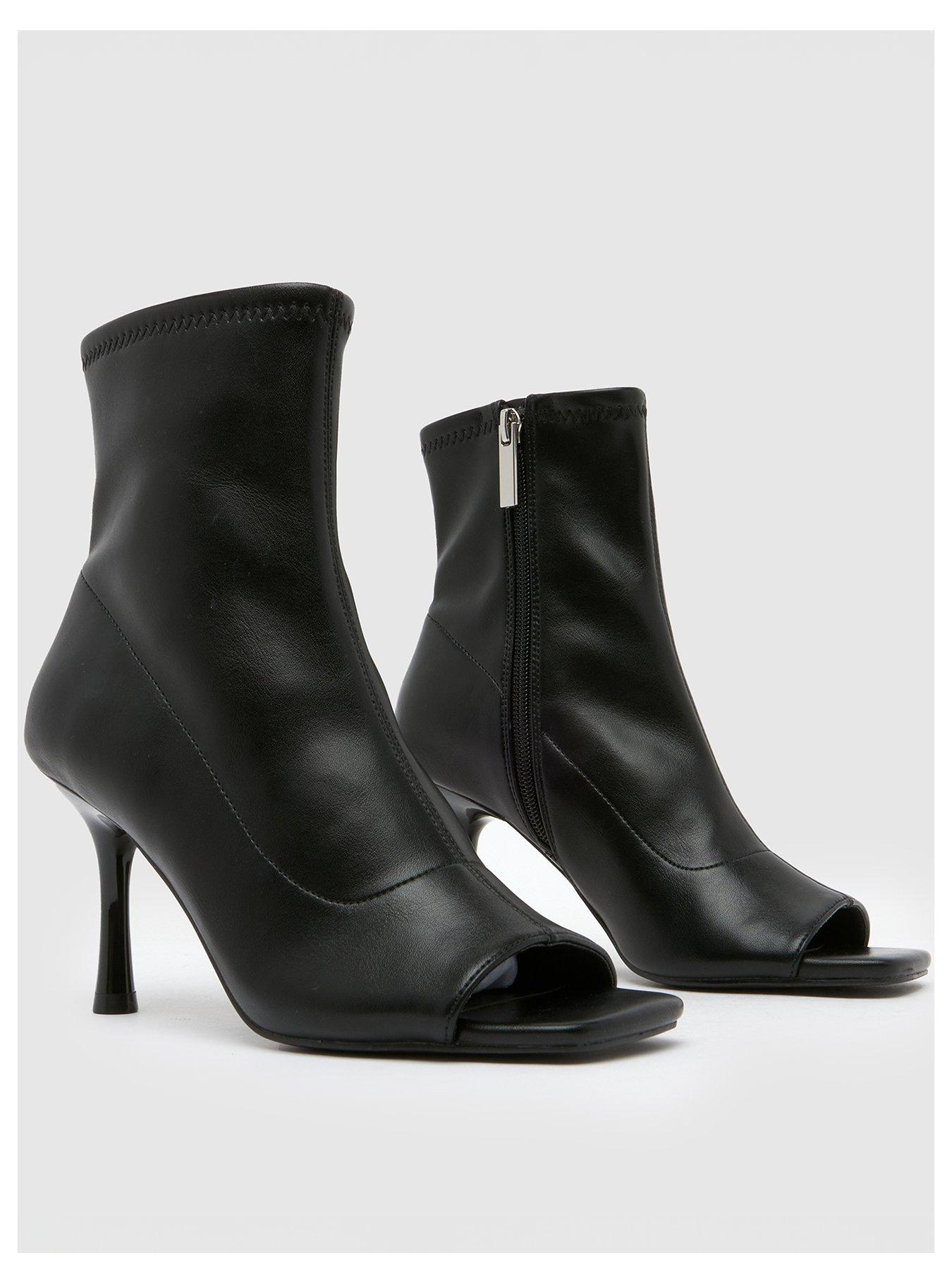 schuh-beatrice-peep-toe-boot-blackstillFront