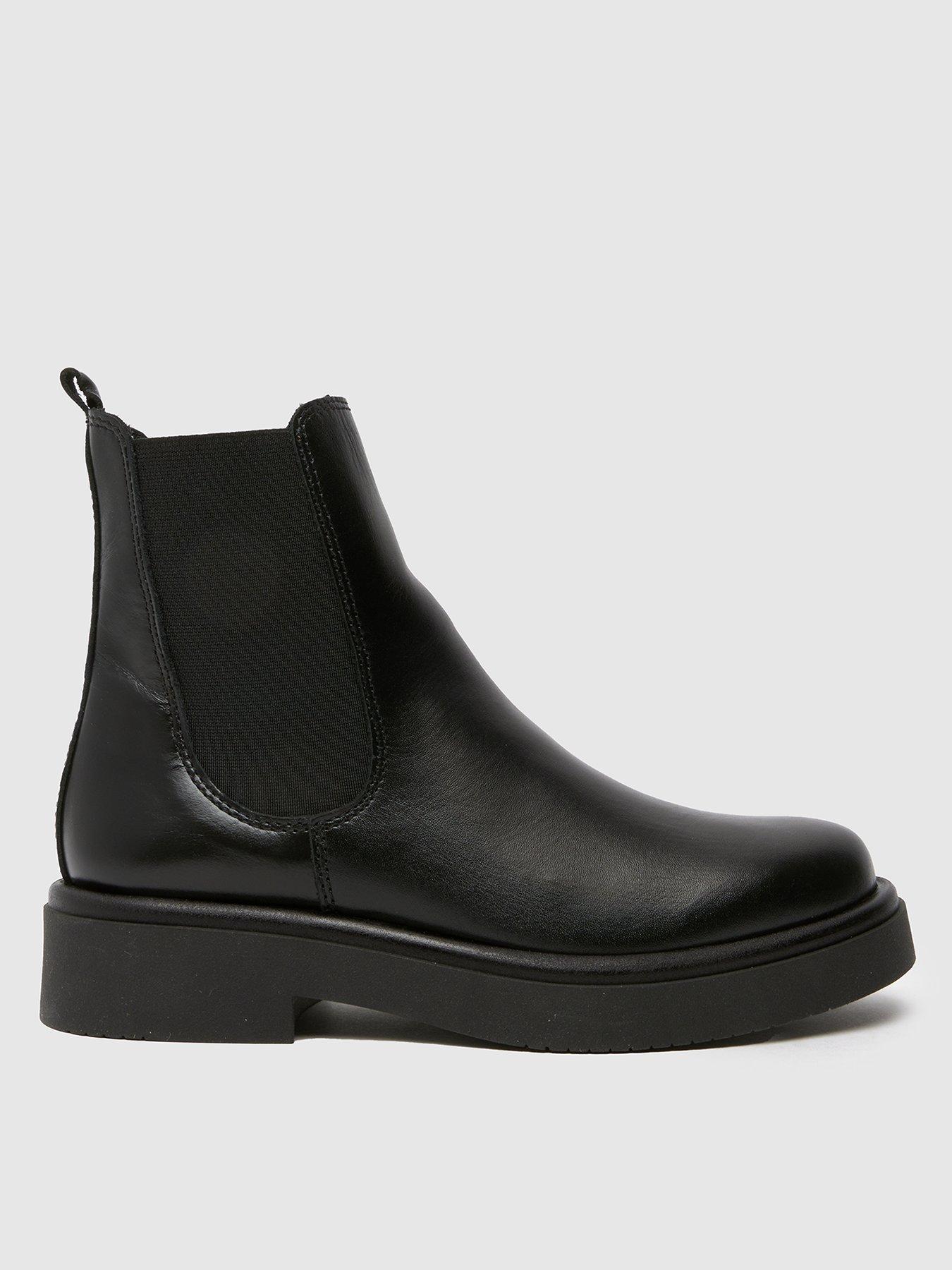 schuh-camille-leather-chelsea-boot-black