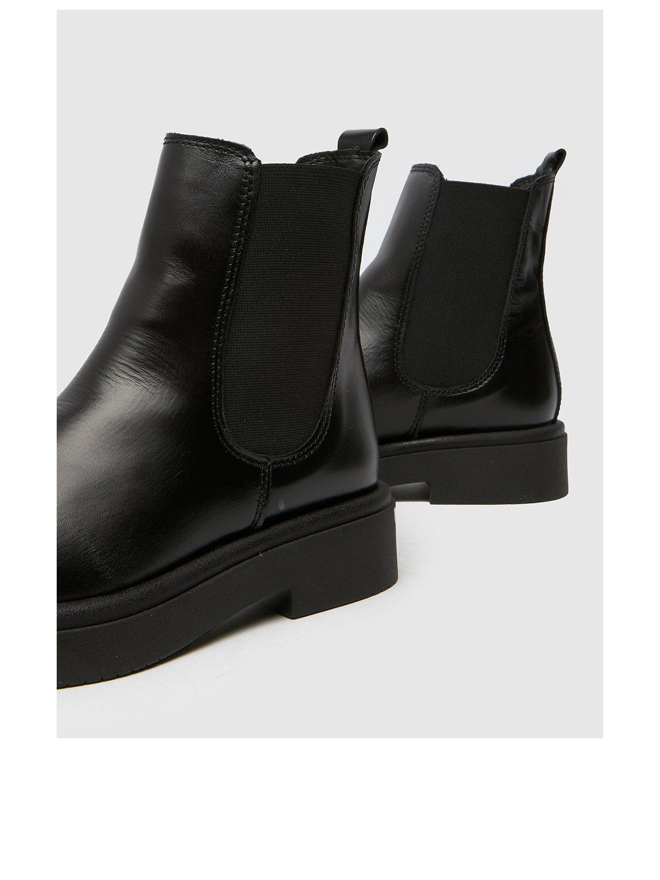 schuh-camille-leather-chelsea-boot-blackback