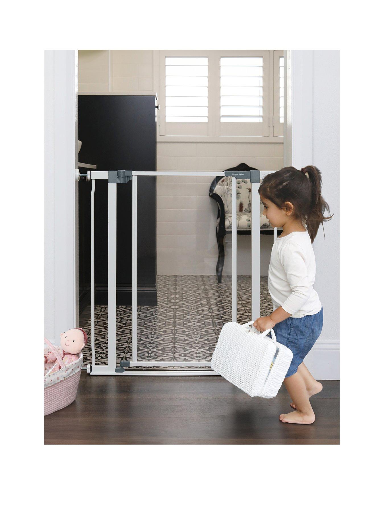 dreambaby-peek-a-boo-clear-view-low-step-gate-75-81cm-whitestillFront