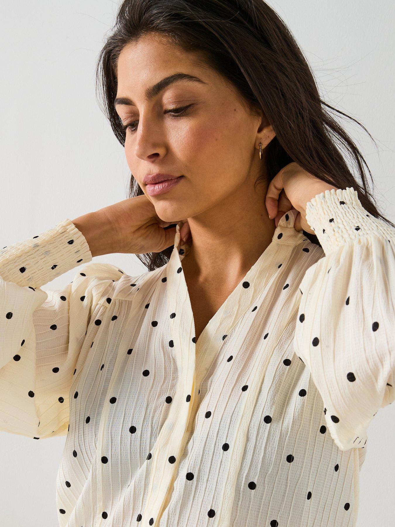 v-by-very-spot-crinkle-button-up-blouse-multioutfit