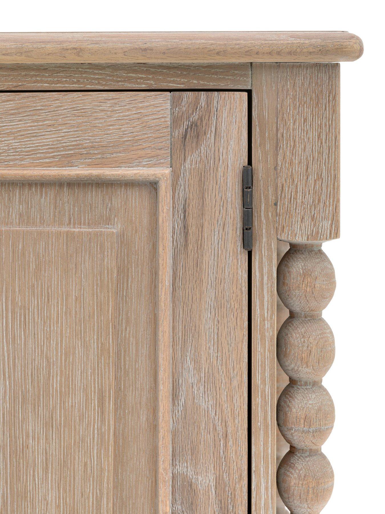 gallery-piave-2-door-3-drawer-sideboarddetail