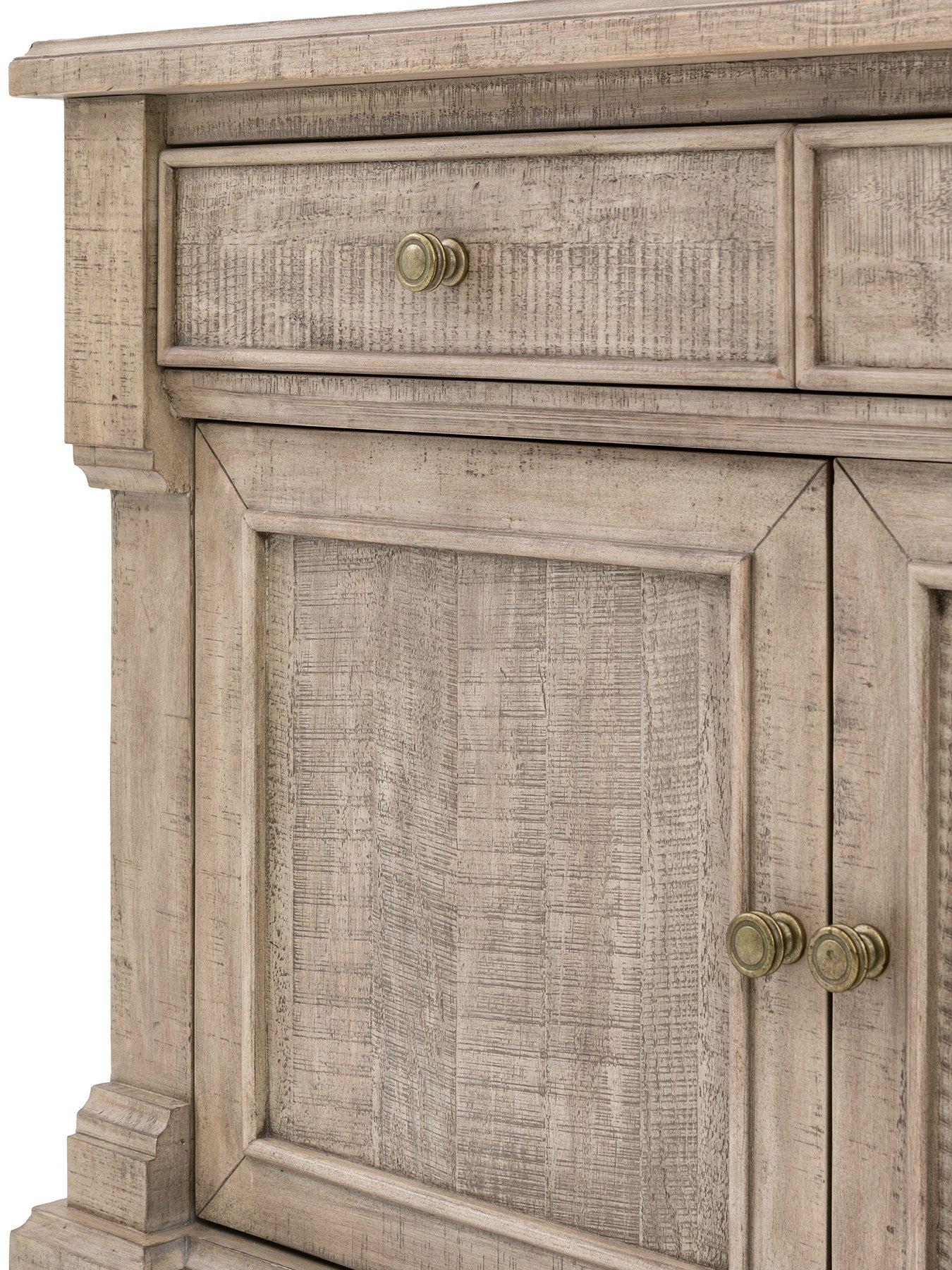 gallery-luan-3-door-3-drawer-sideboarddetail