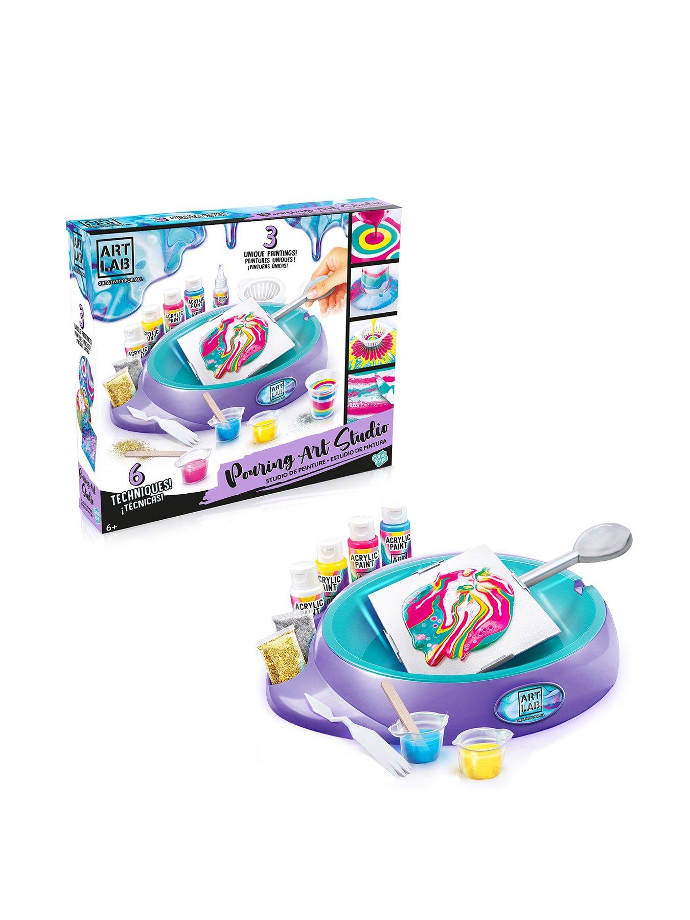 Art Lab Pouring Art Studio