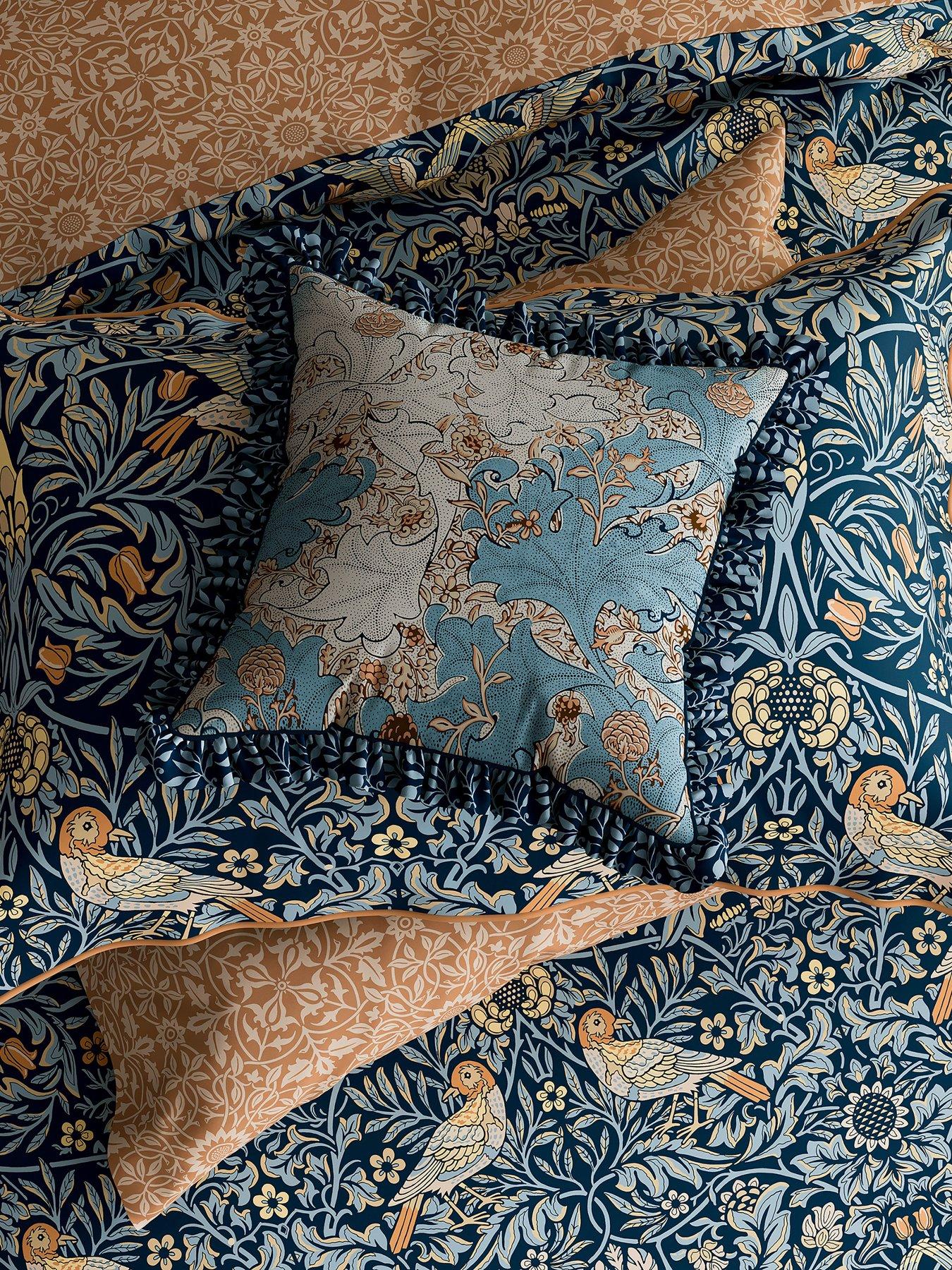 morris-co-bird-cover-blue-duvet-cover-setdetail