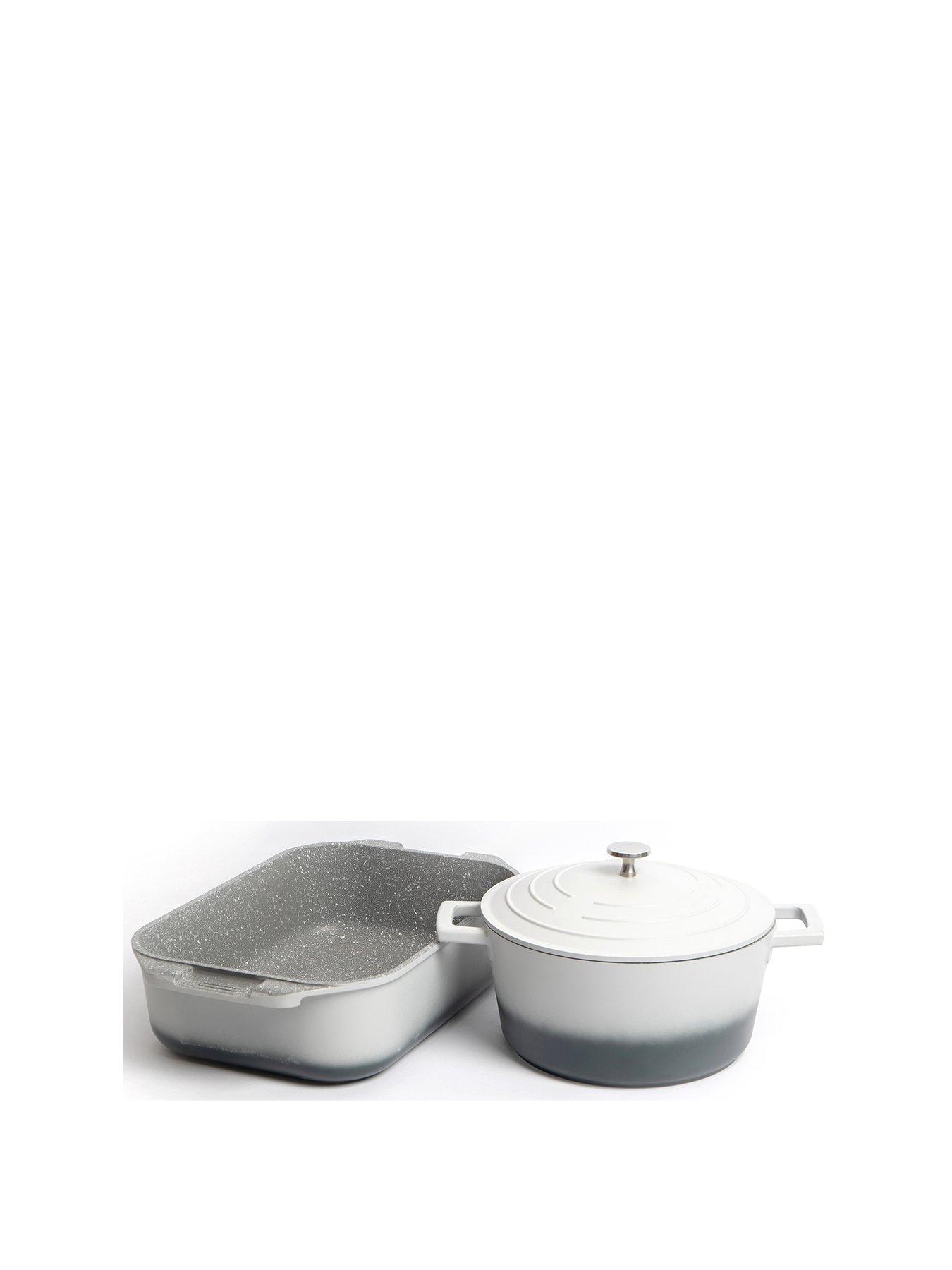 masterclass-2-piece-cast-aluminium-cookware-set-with-non-stick-4l-casserole-dish-and-a-non-stick-roasting-panstillFront