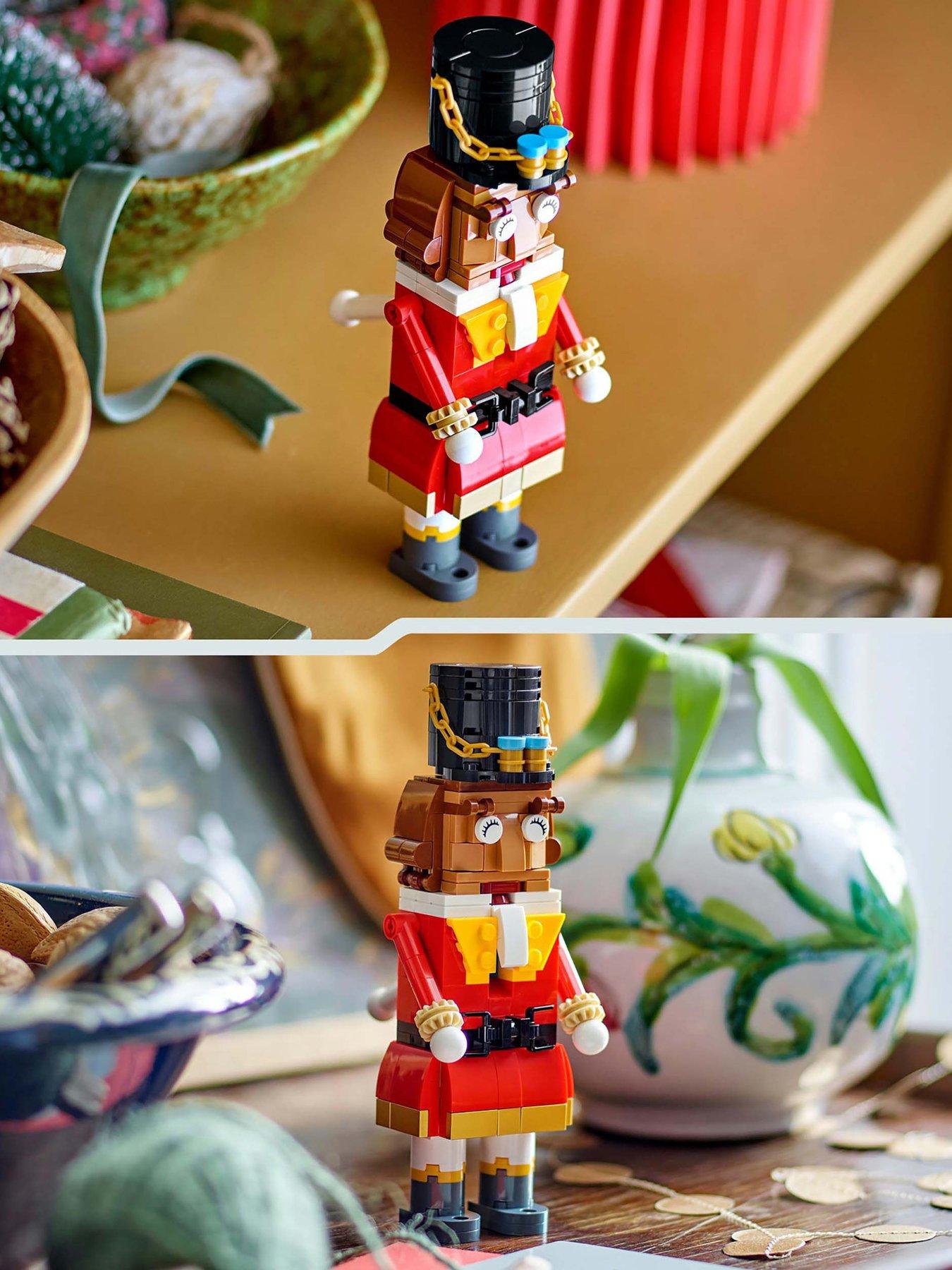 lego-nutcracker-figure-building-toy-40640detail