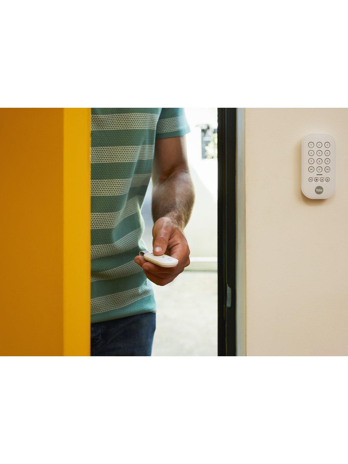 Image 4 of 6 of Yale Yale Keyfob
