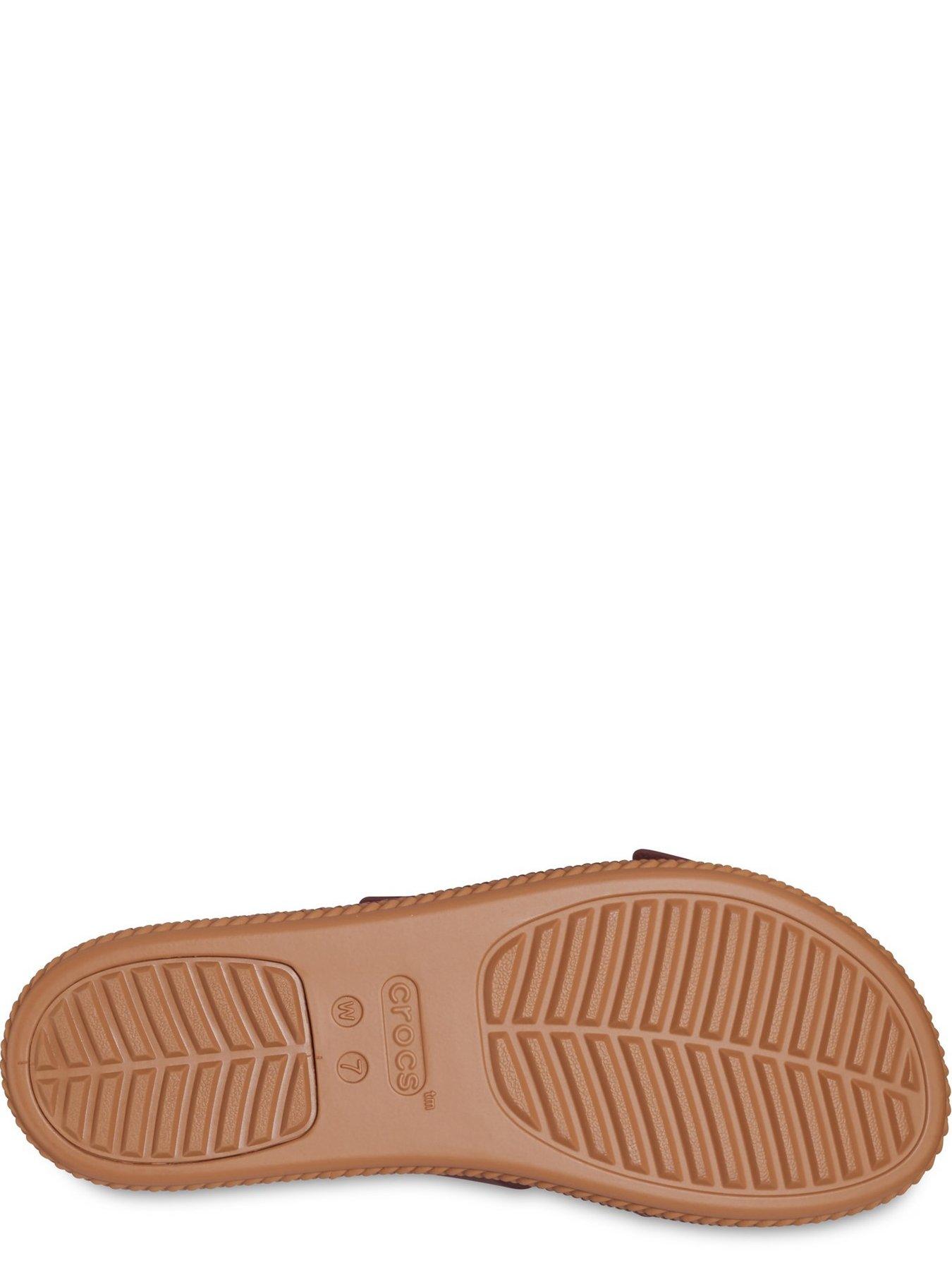 crocs-brooklyn-buckle-low-wedge-sandal-browndetail