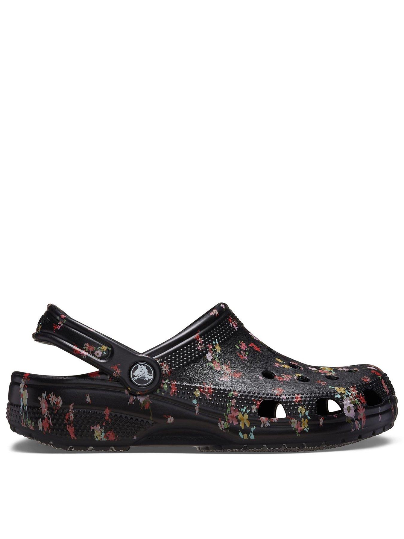 crocs-classic-graphic-clog-blackfront