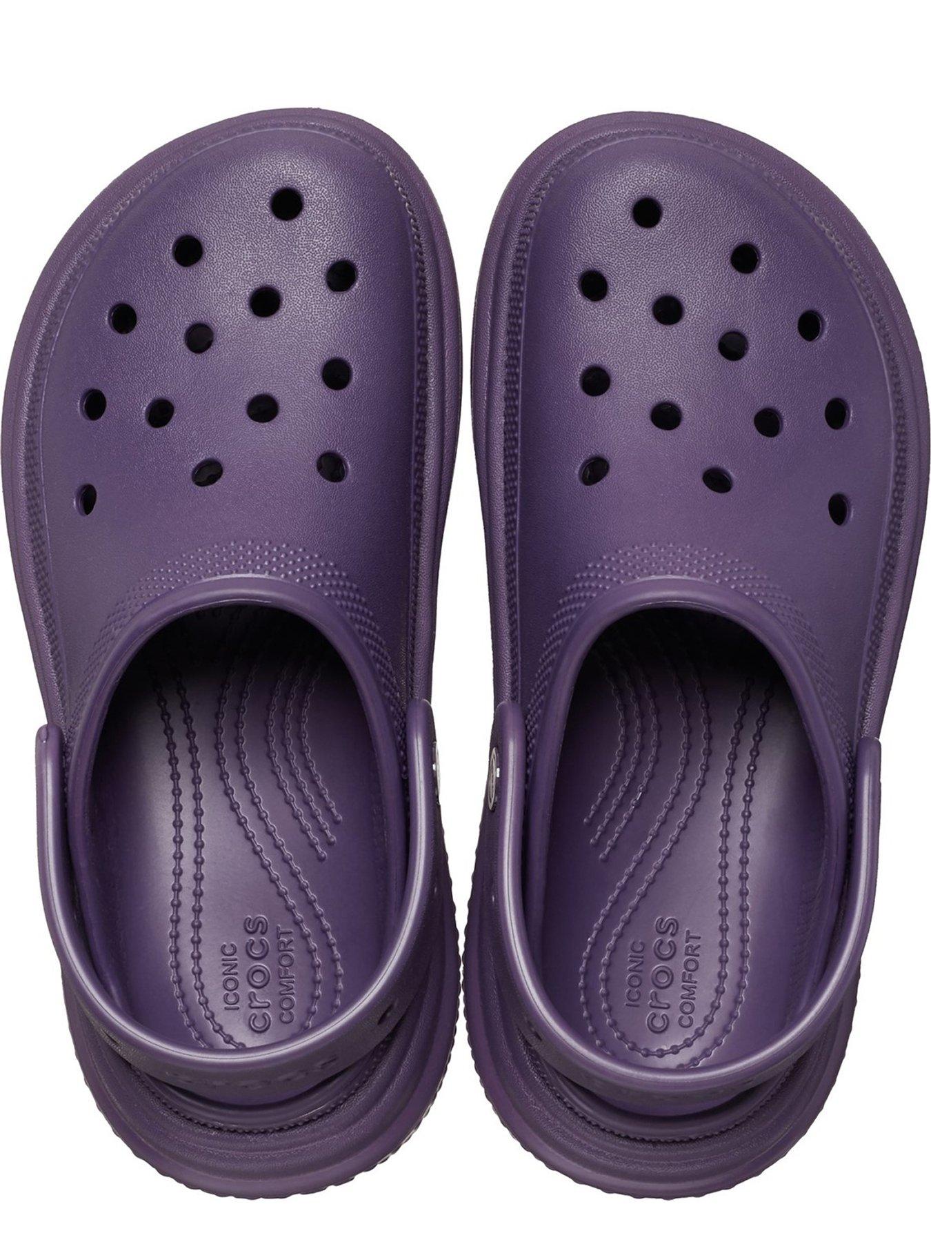 crocs-stomp-clog-purpleoutfit