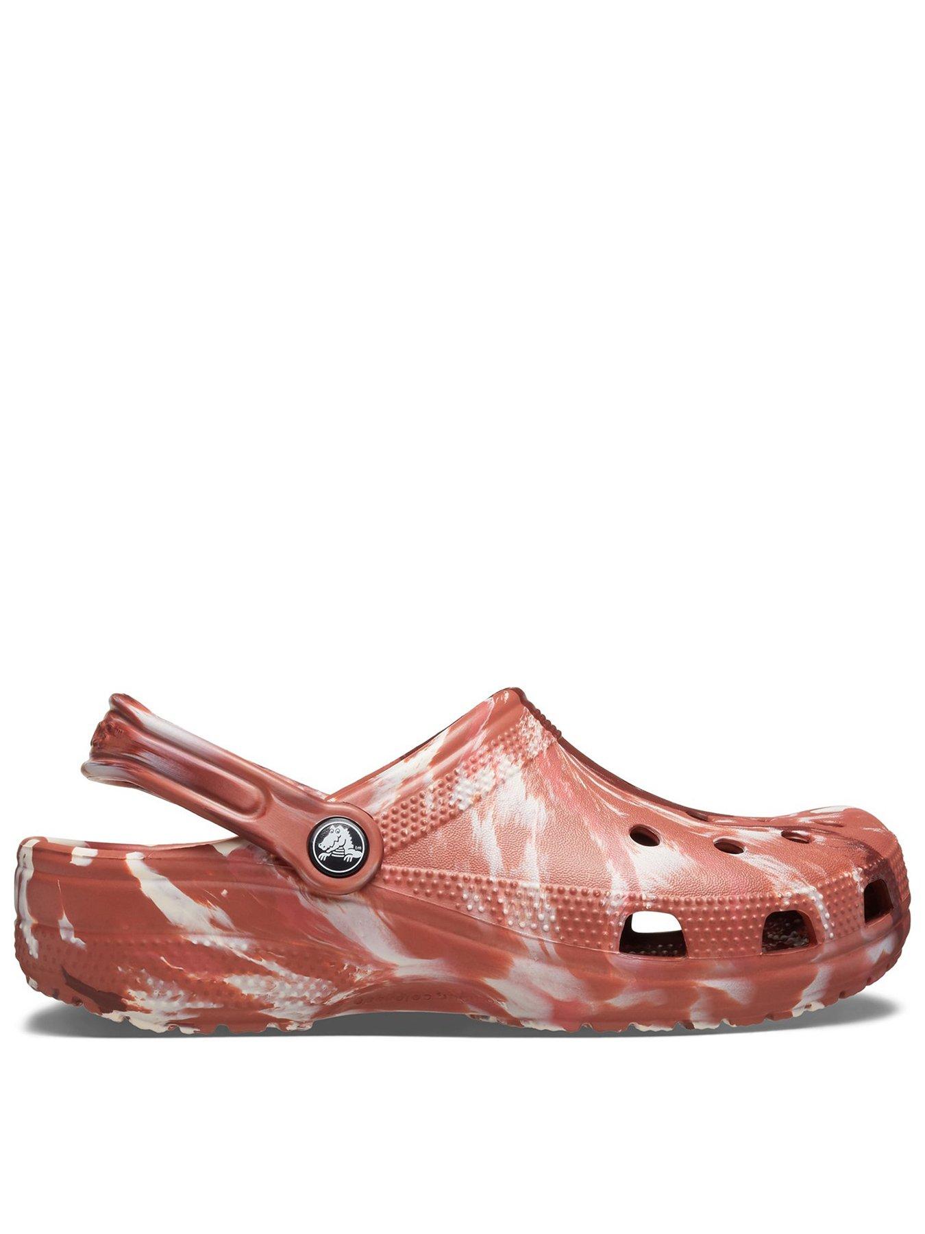 crocs-classic-clog-brownfront