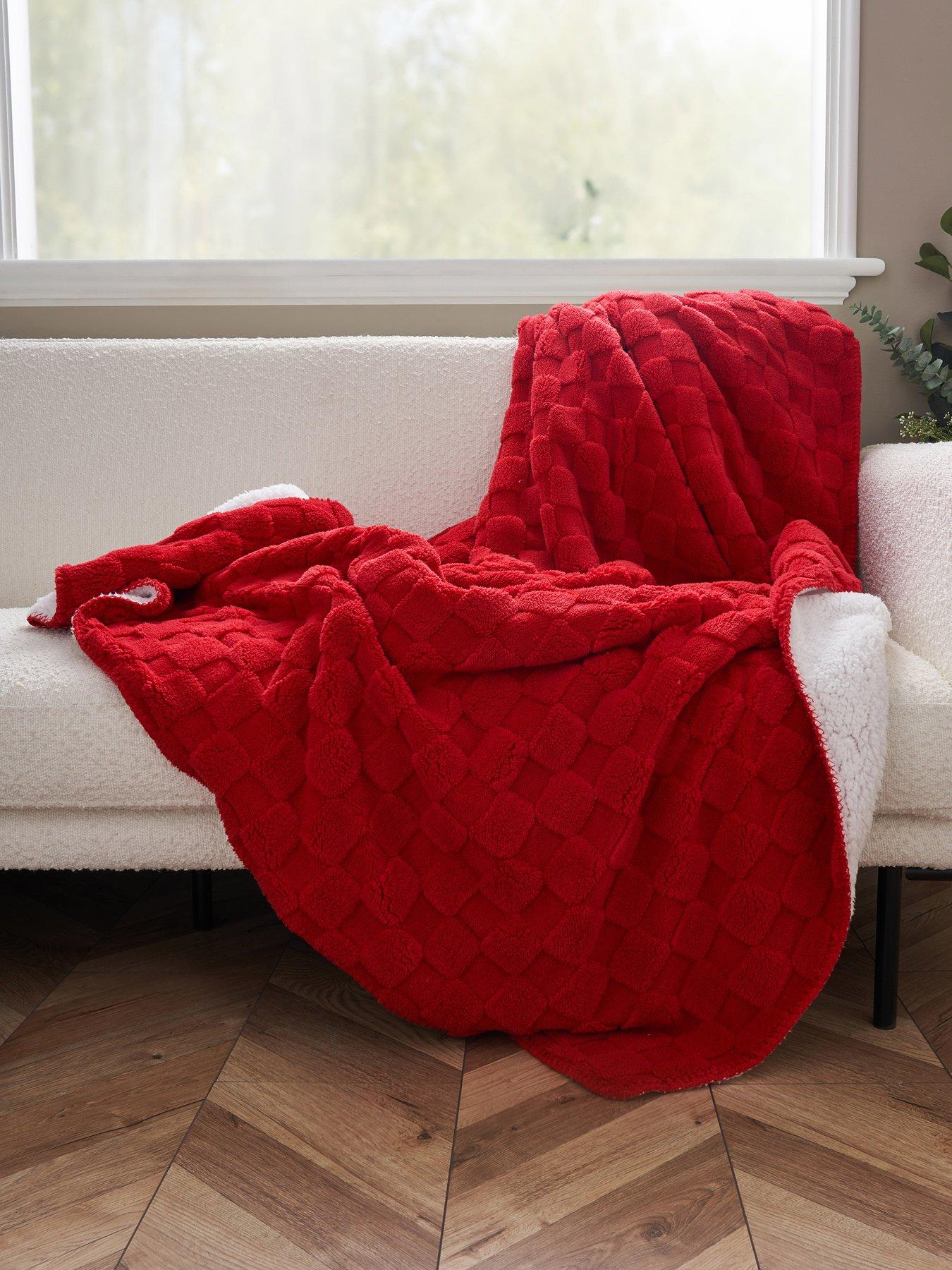 very-home-checkerboard-throw-with-sherpa-backing