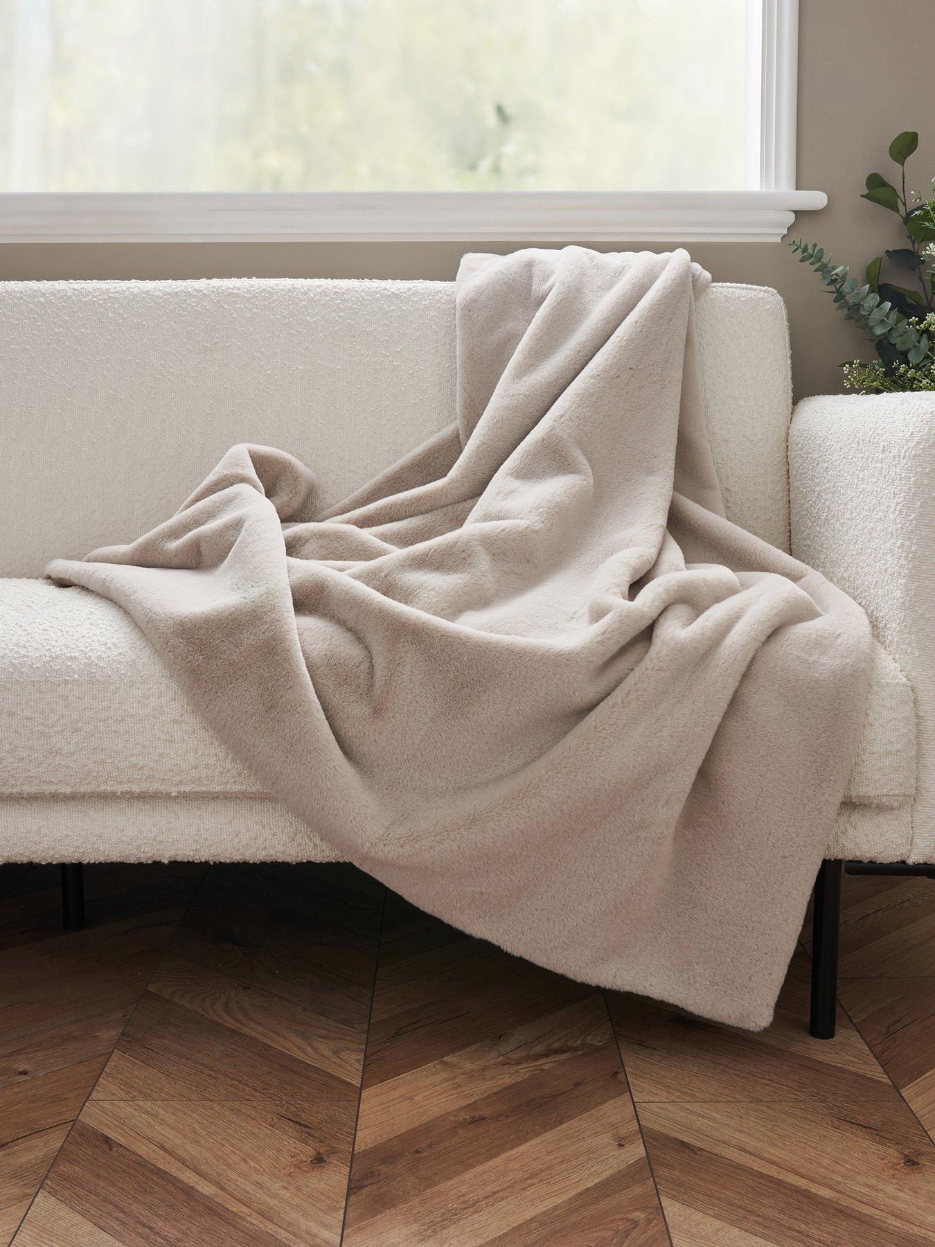 very-home-faux-fur-velvet-throw-127-x-152cm