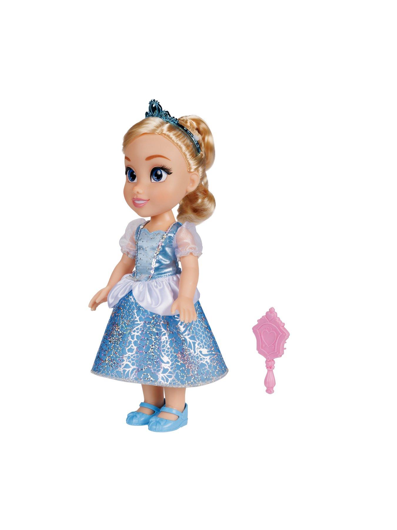 disney-princess-cinderella-large-dolldetail