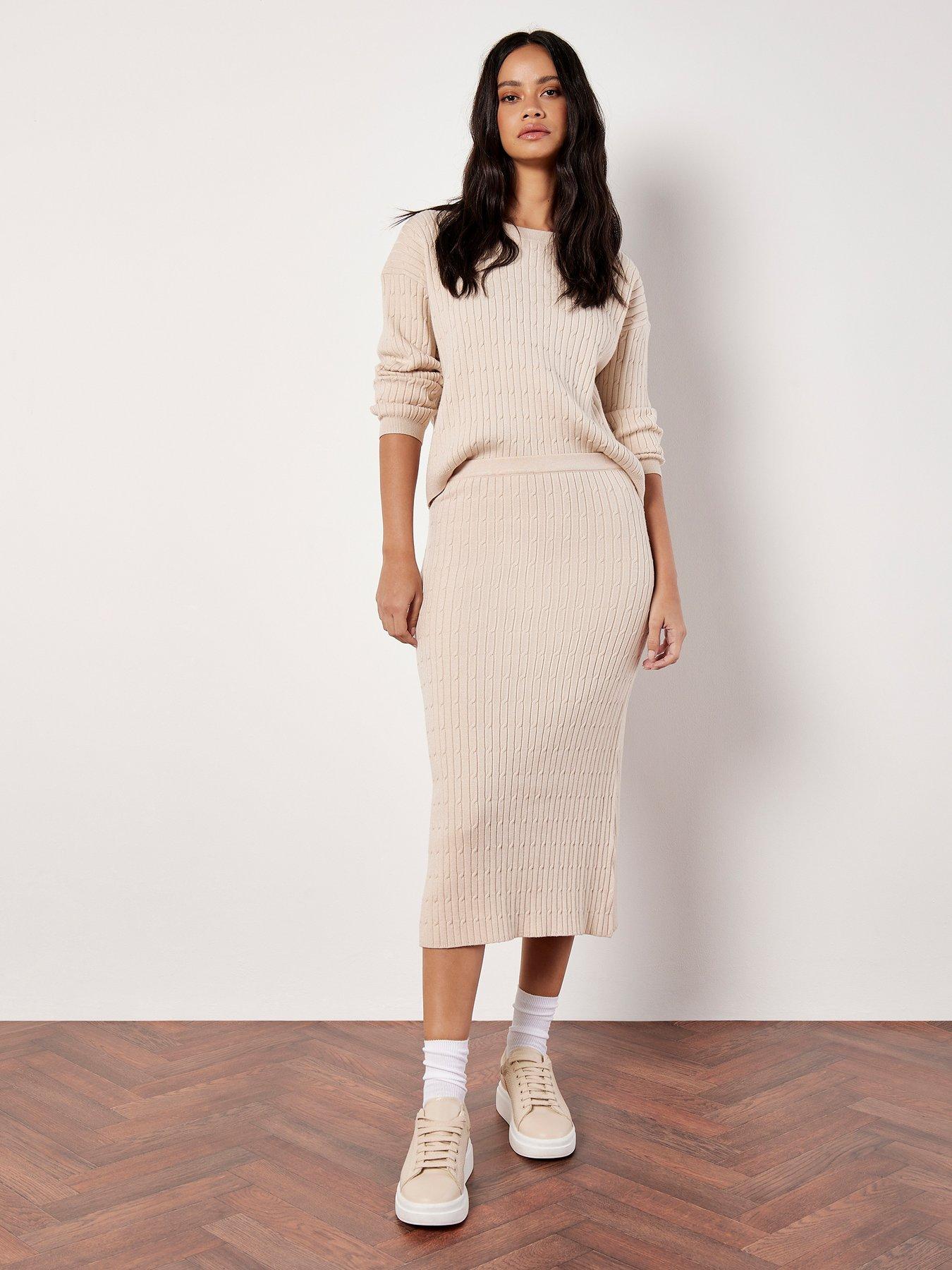 apricot-fine-gauge-cable-knitted-midi-skirt