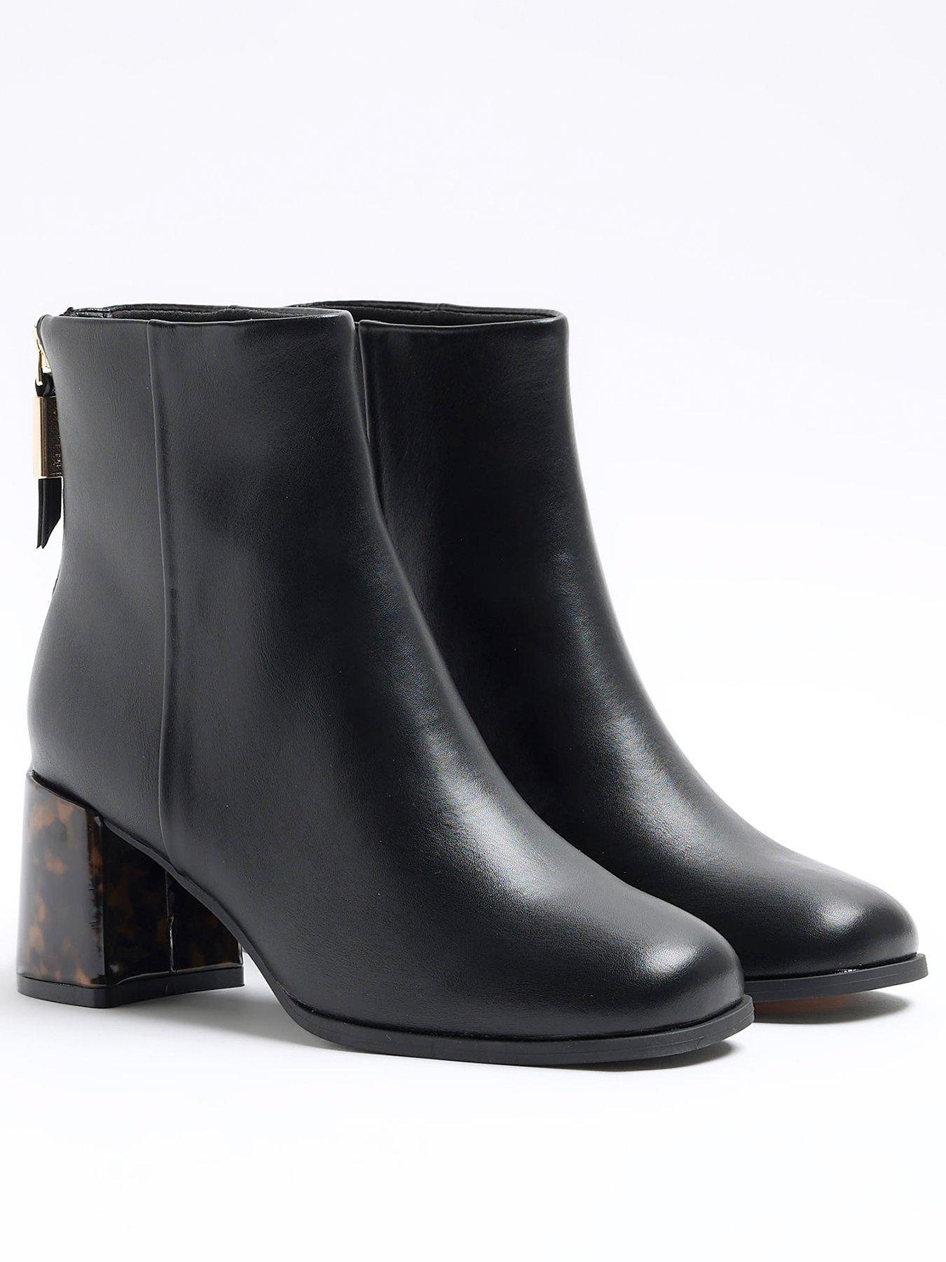 river-island-block-heel-ankle-boot-blackoutfit