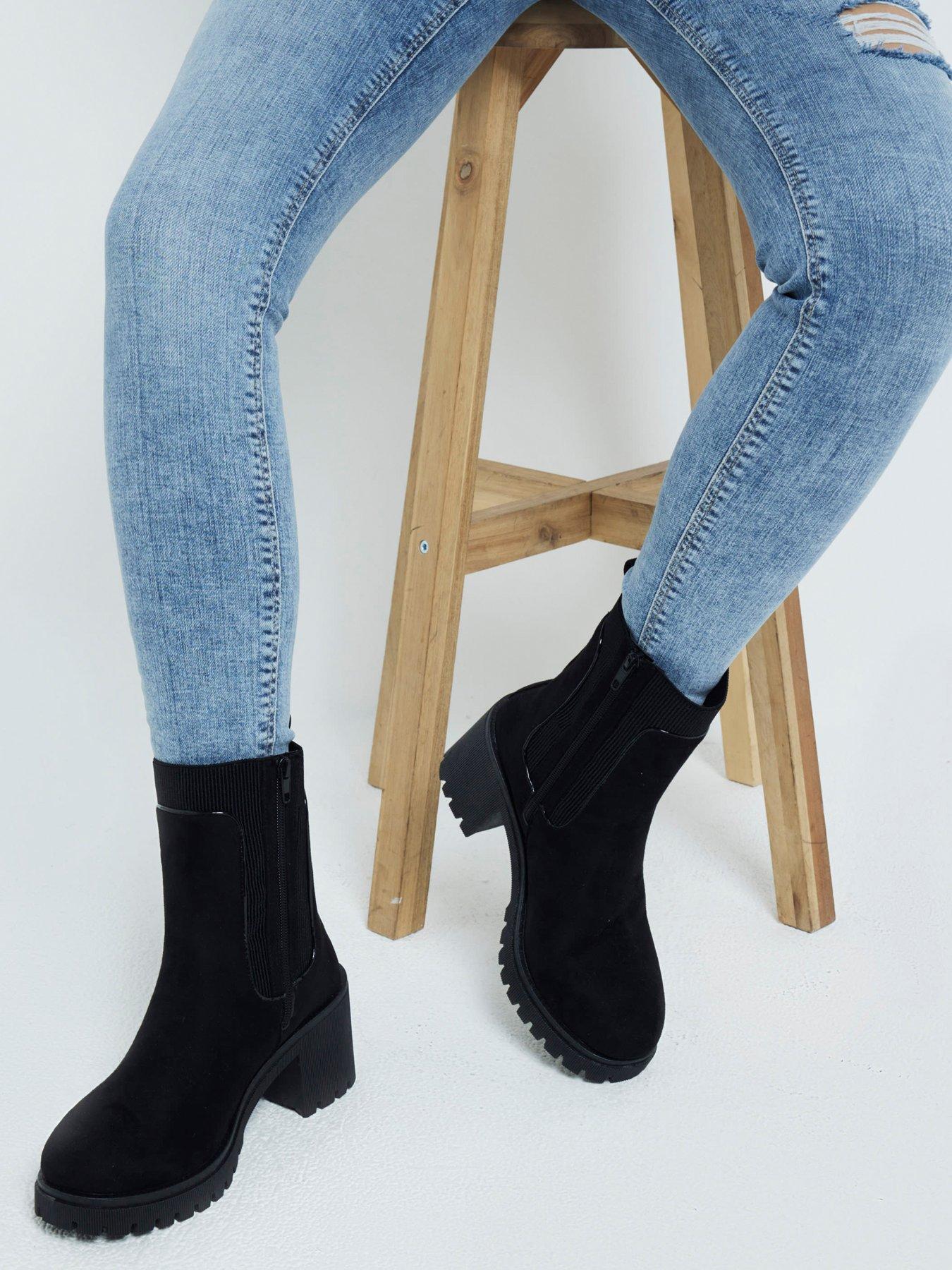 river-island-chunky-block-heel-boot-blackstillFront