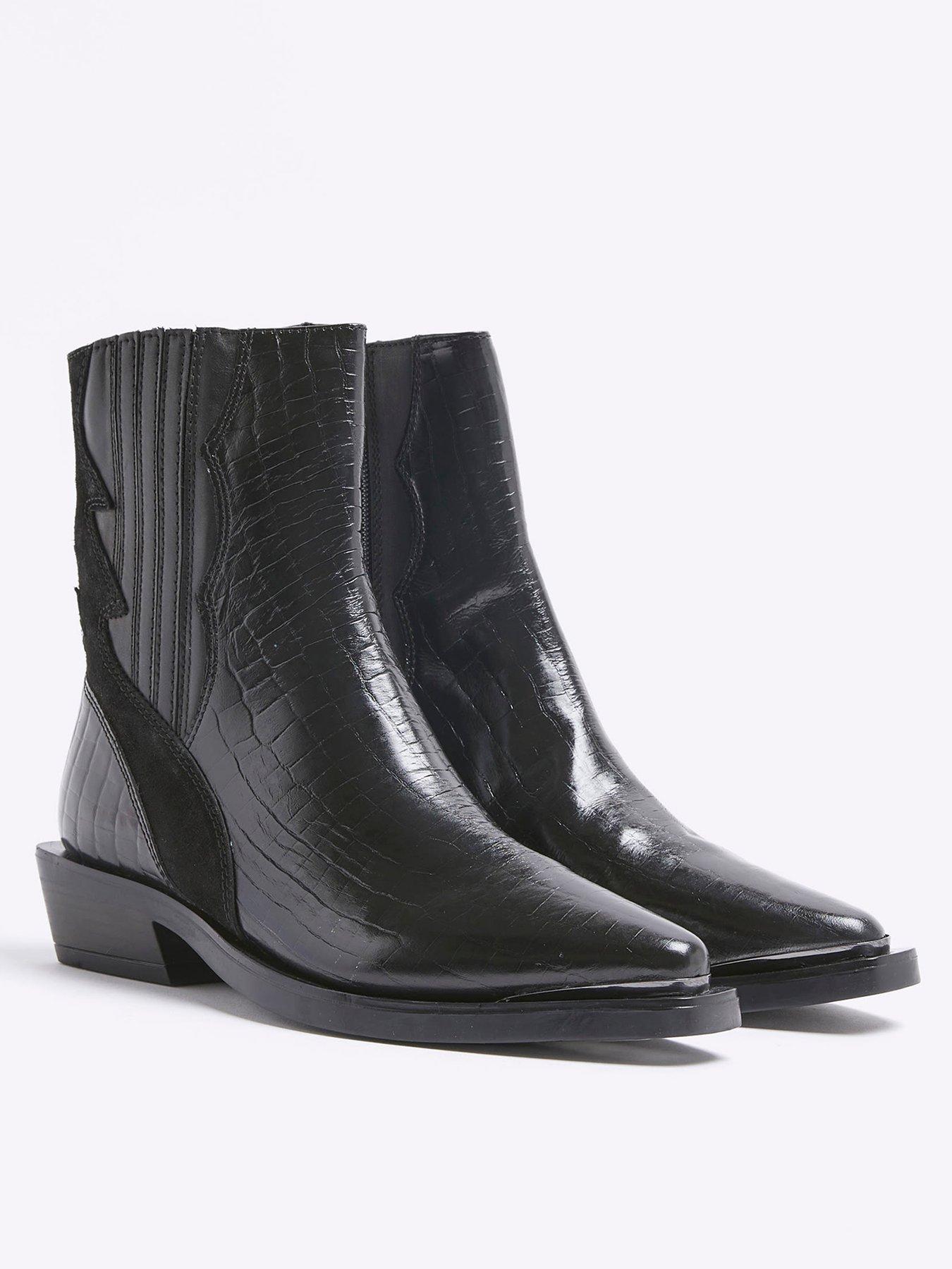 river-island-western-chelsea-boot-blackoutfit