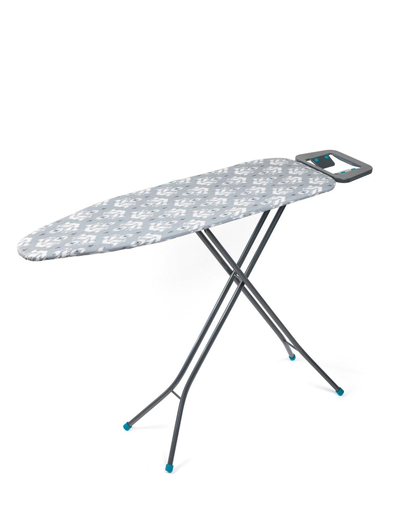 beldray-folding-ironing-boardoutfit